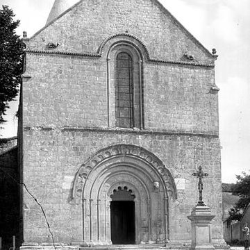 Église Saint-Maurice de Montbron