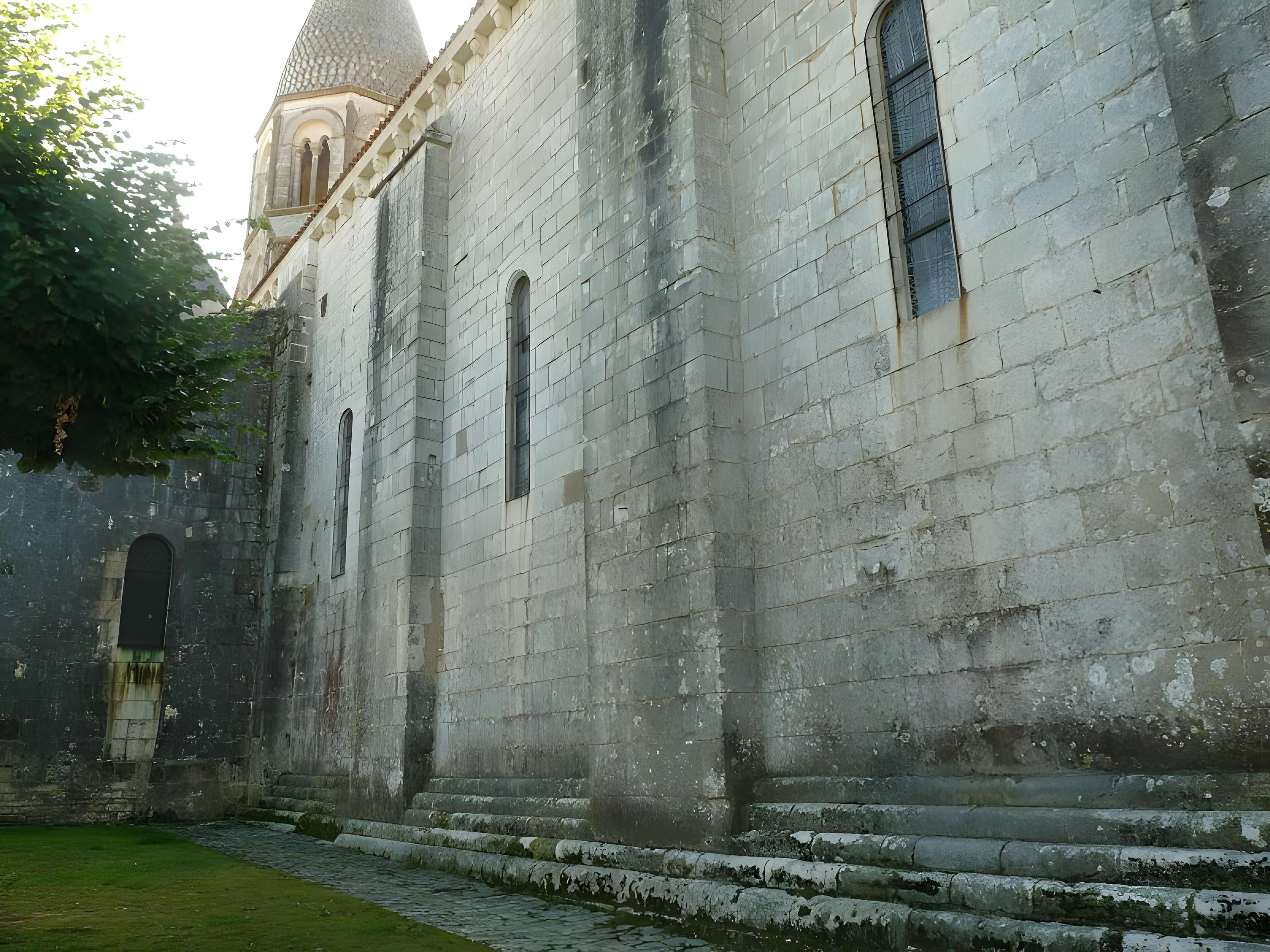 Église Saint-Maurice de Montbron