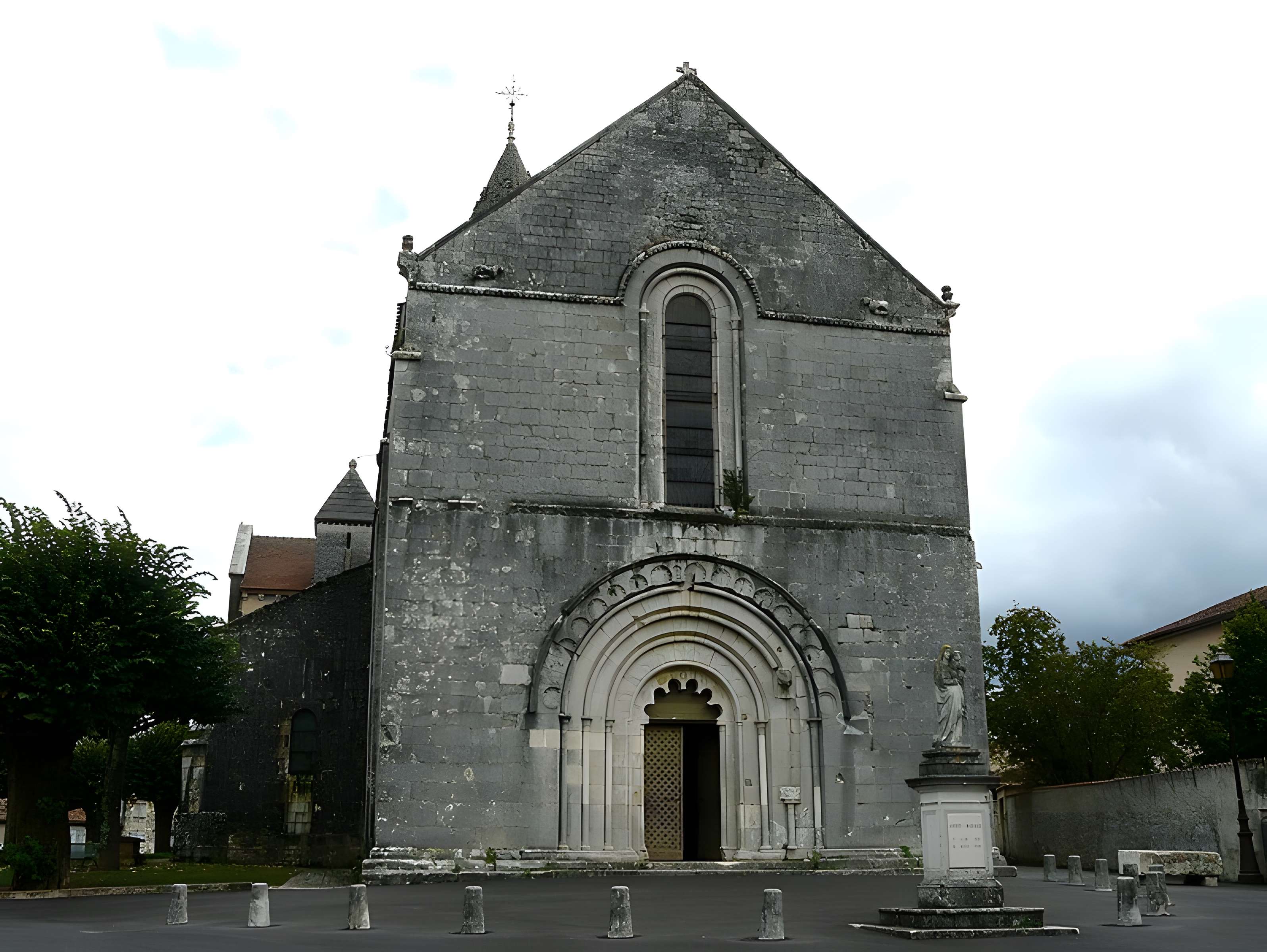 Église Saint-Maurice de Montbron