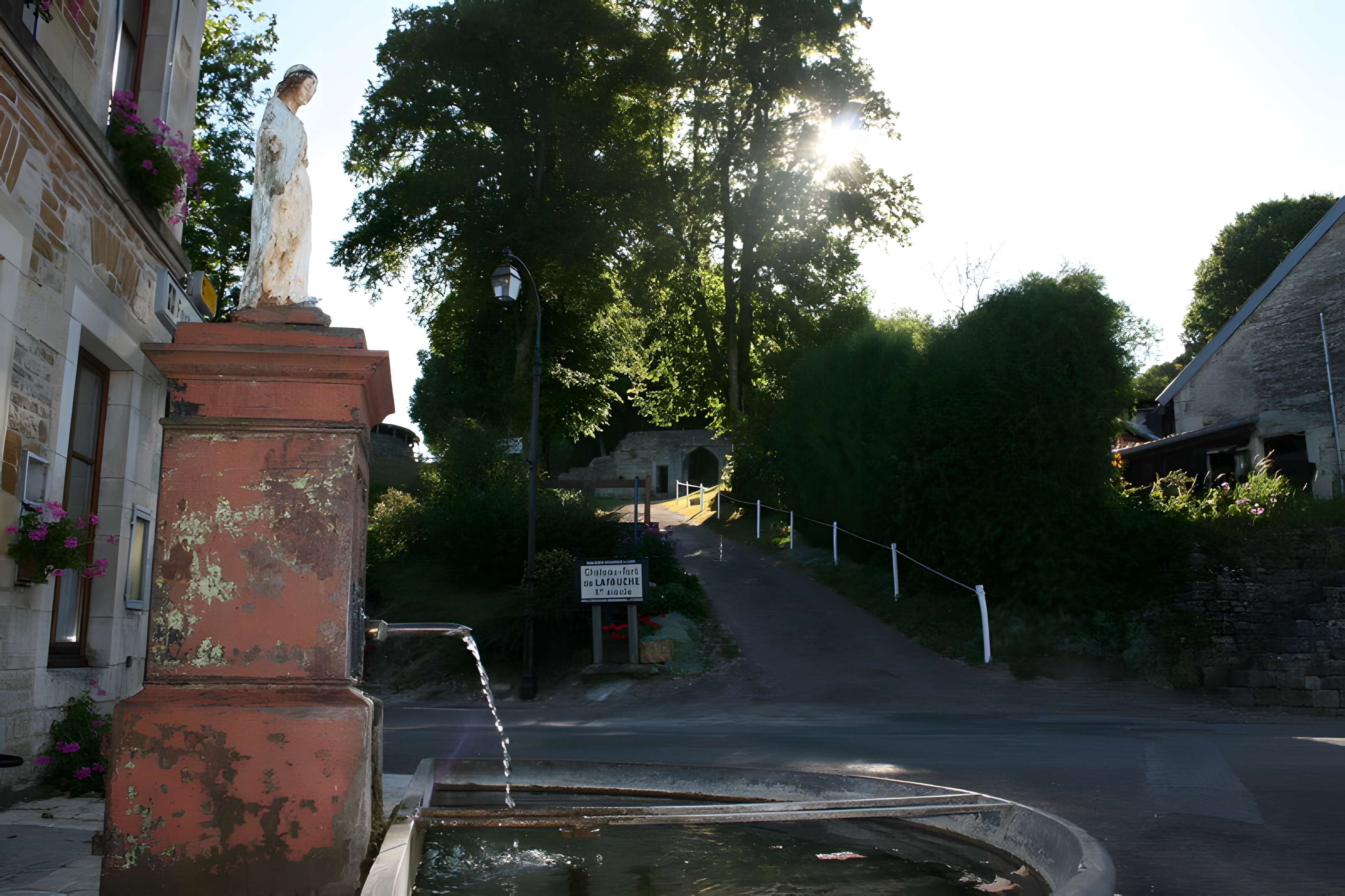 Château-fort (restes)