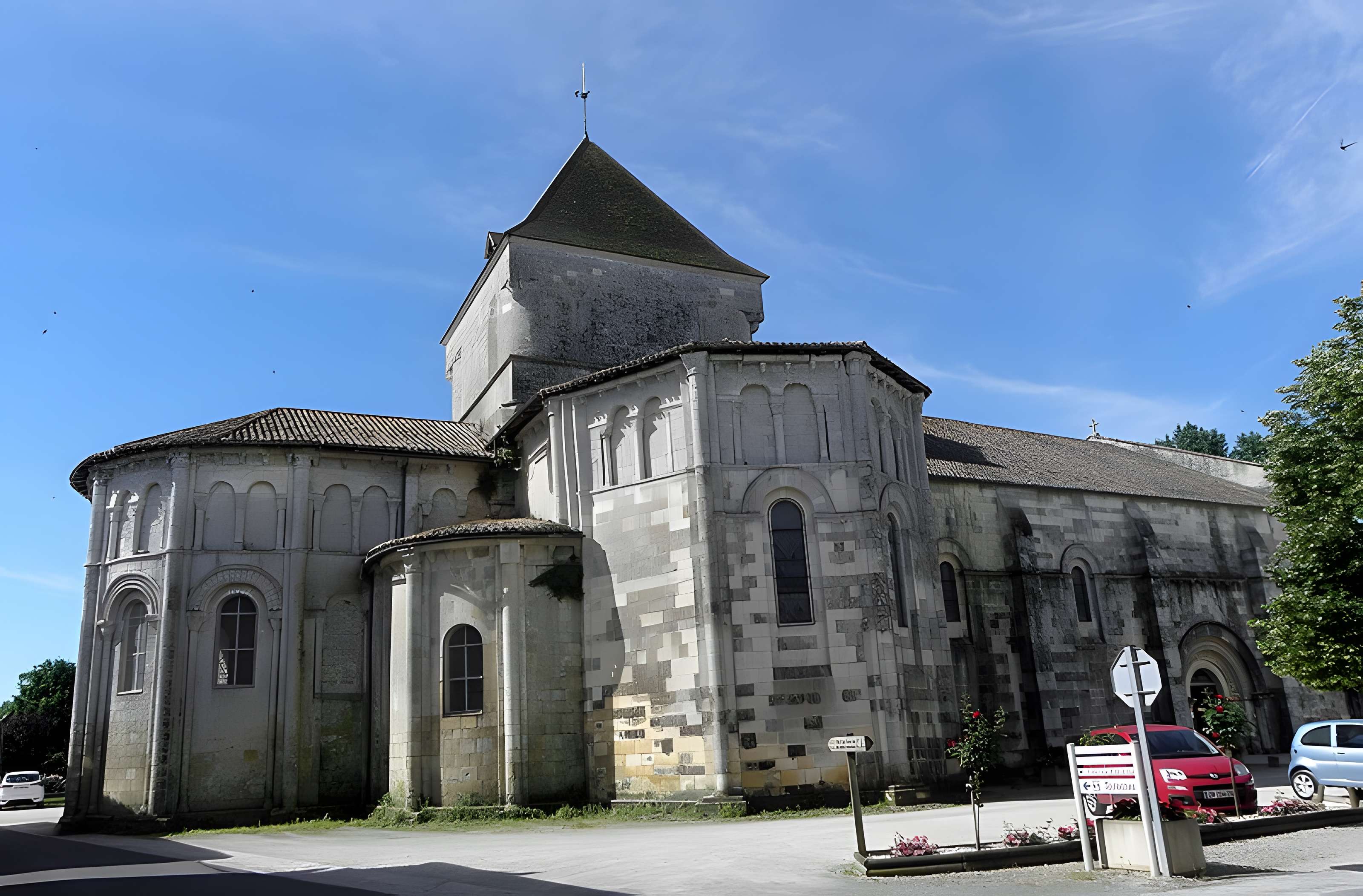 Église Saint-Maurice de Saint-Maurice-la-Clouère
