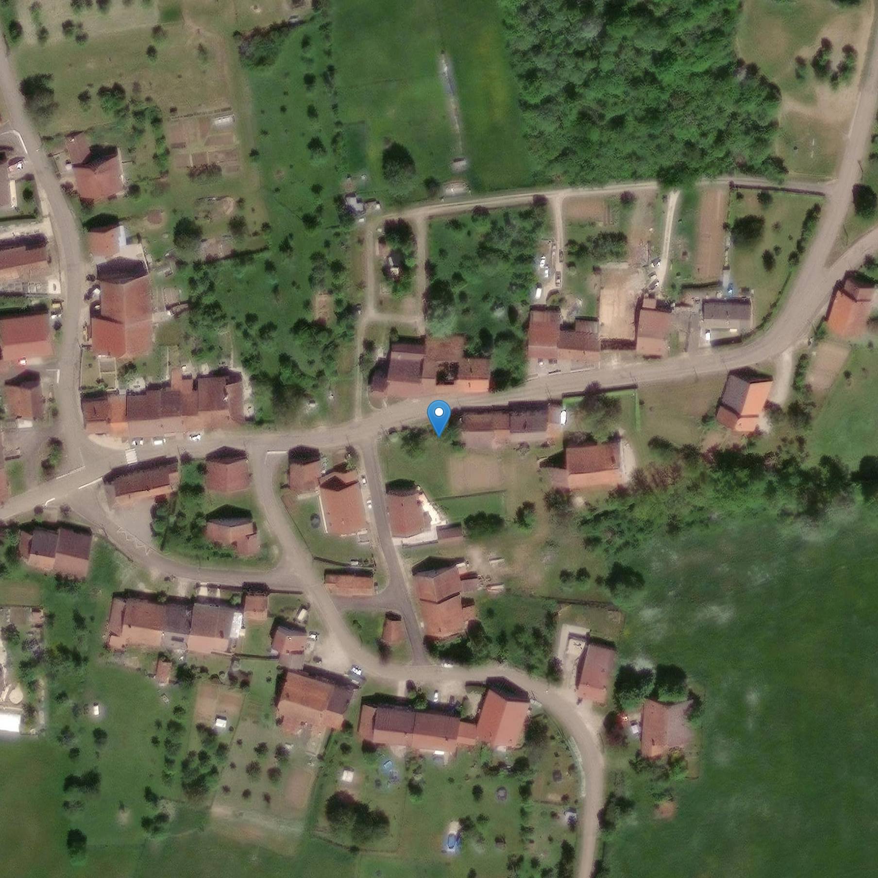 Photo de アンディリーの道路にある15の交差点