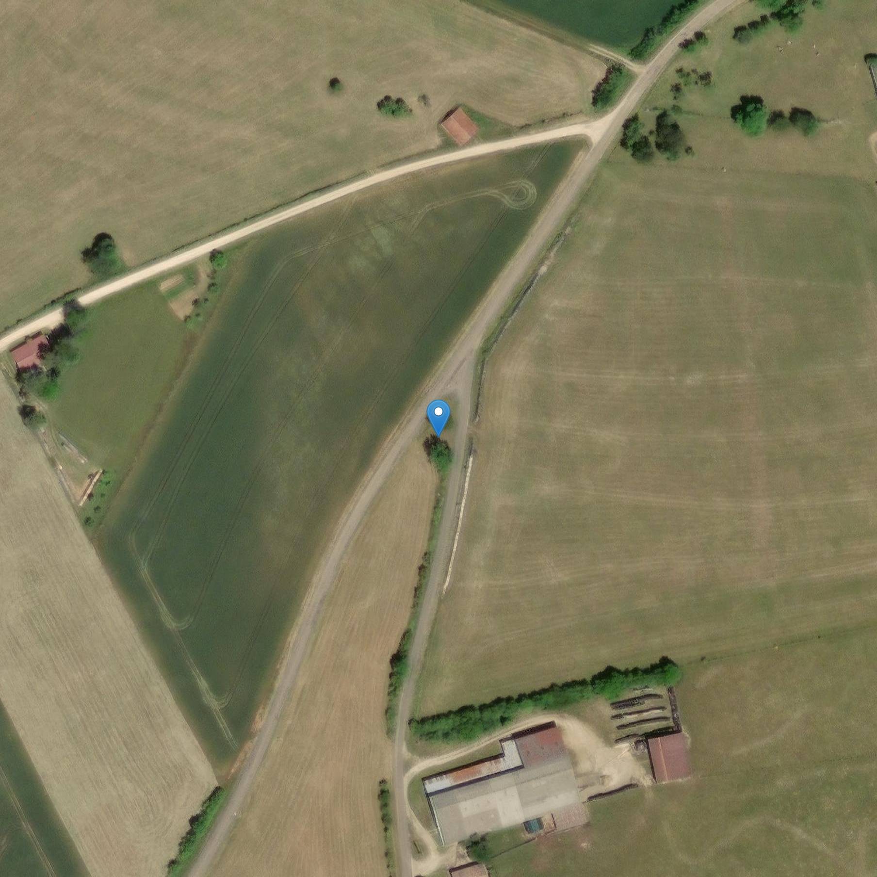 Photo de Kreuz auf der Straße Pierre-Fontaines