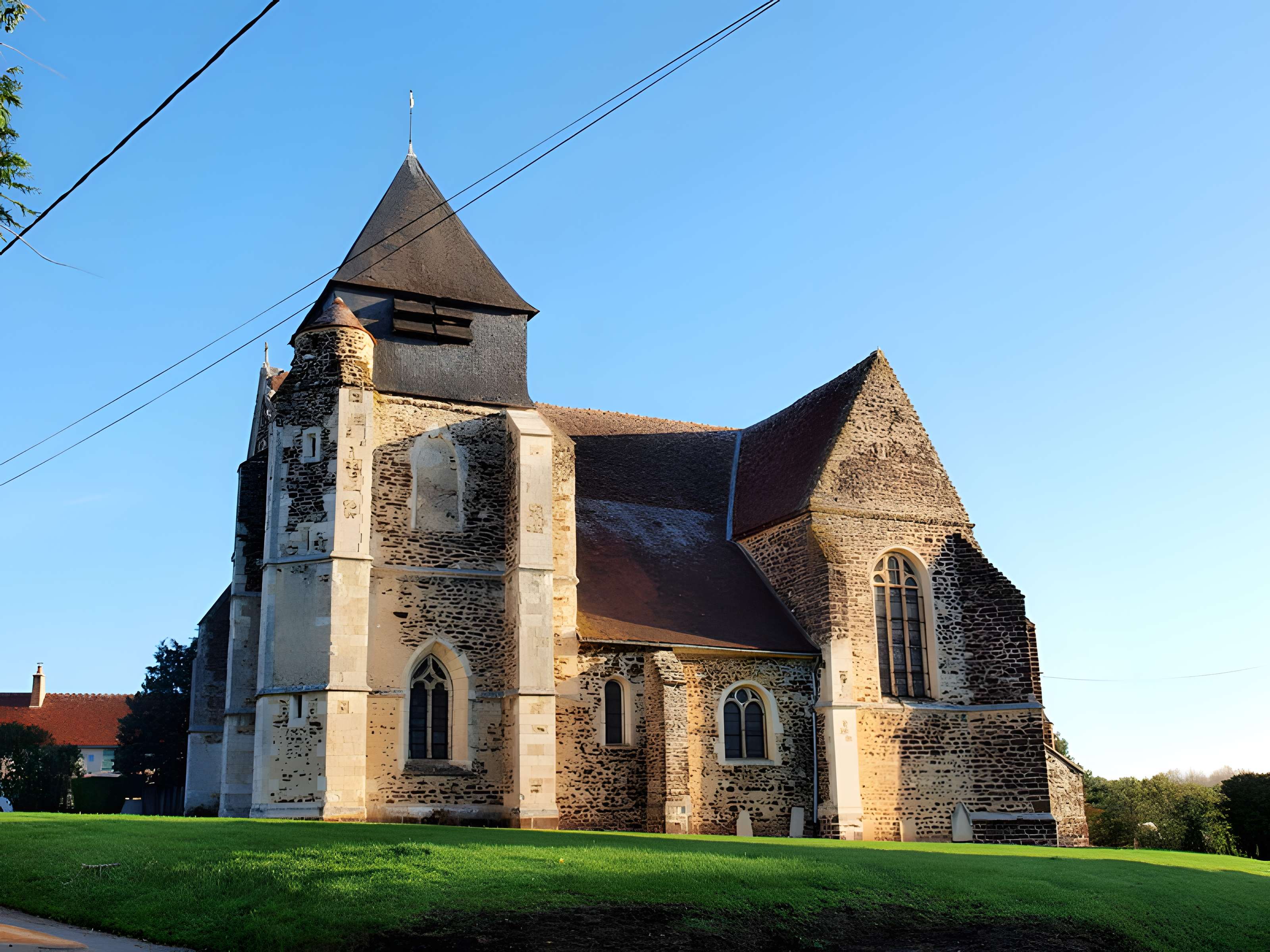 Église Saint-Médard de Charbuy