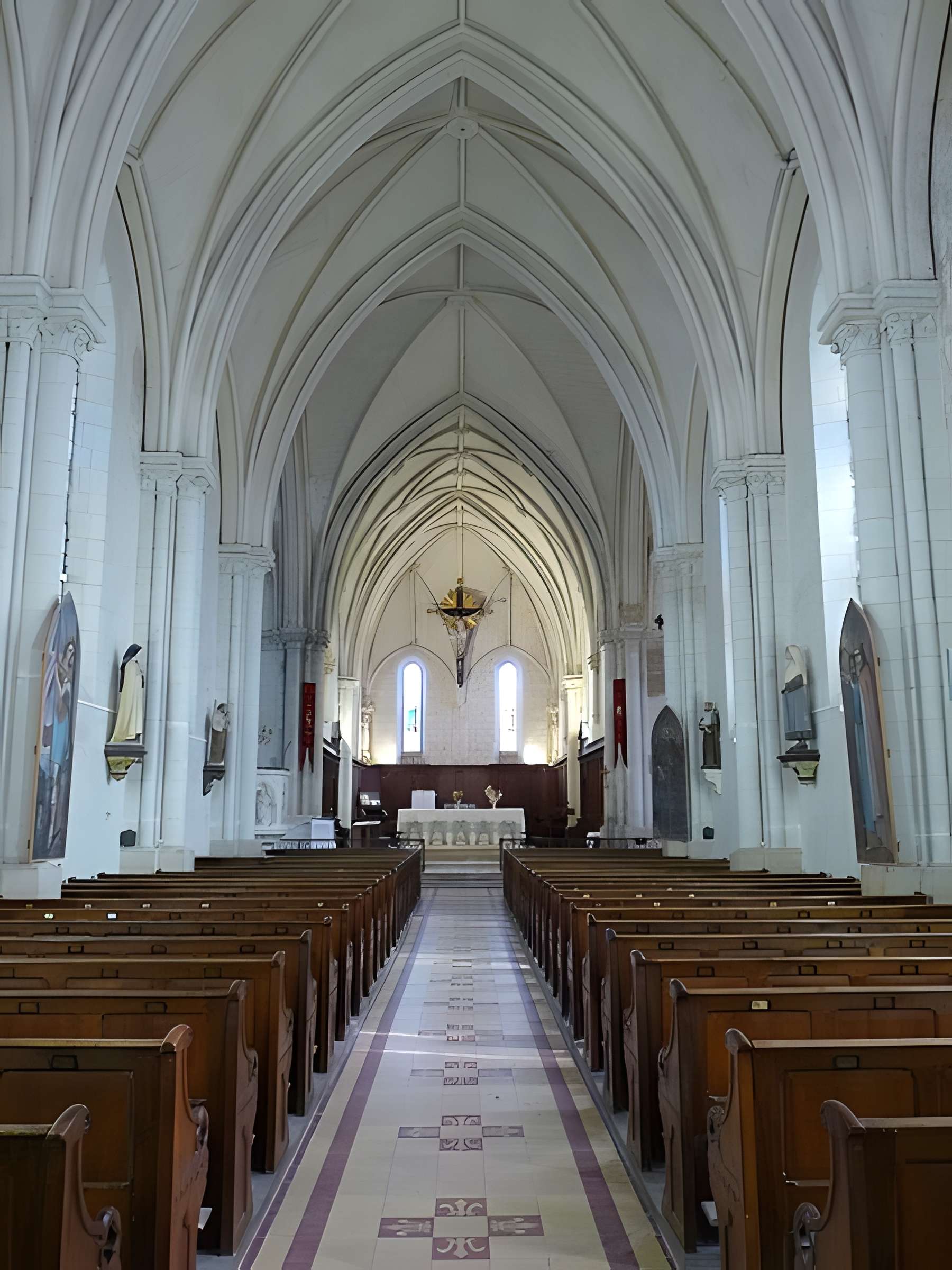 Église Saint-Médard de Cheviré-le-Rouge