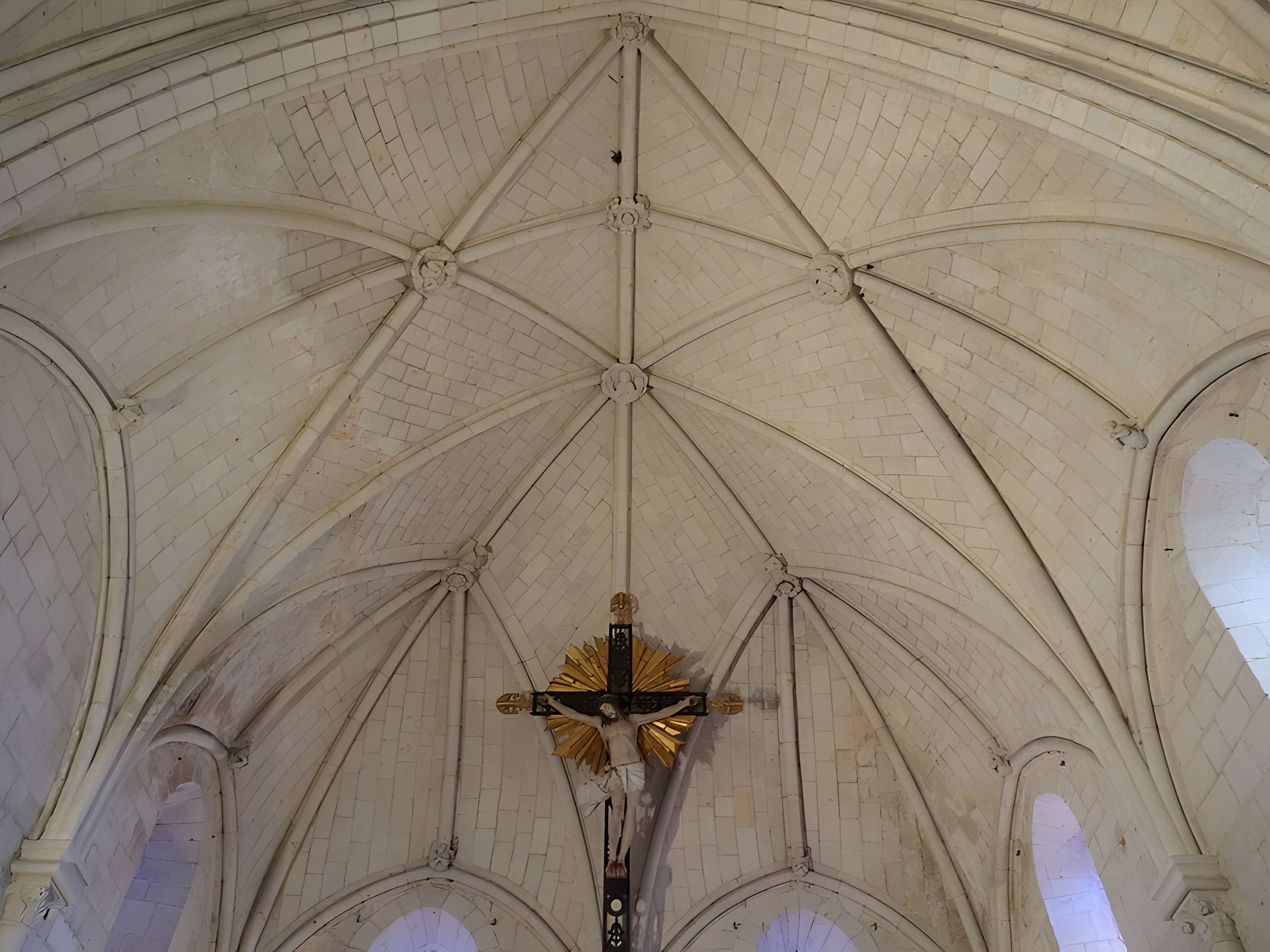 Église Saint-Médard de Cheviré-le-Rouge