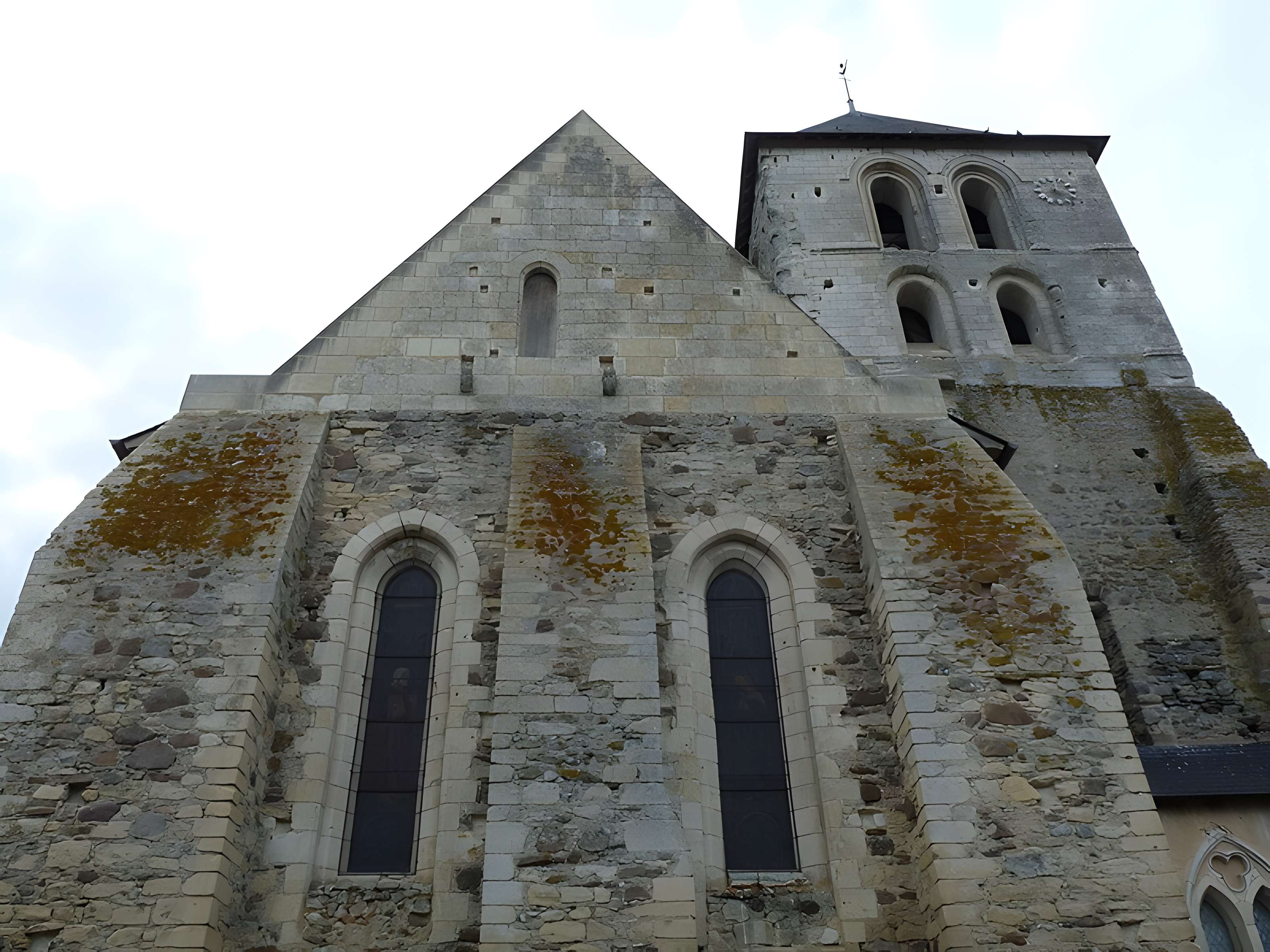 Église Saint-Médard de Cheviré-le-Rouge
