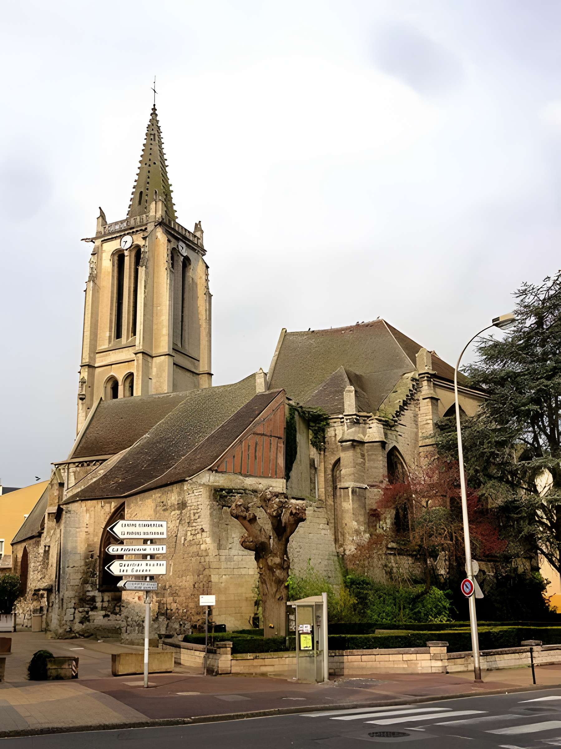 Église Saint-Médard de Creil