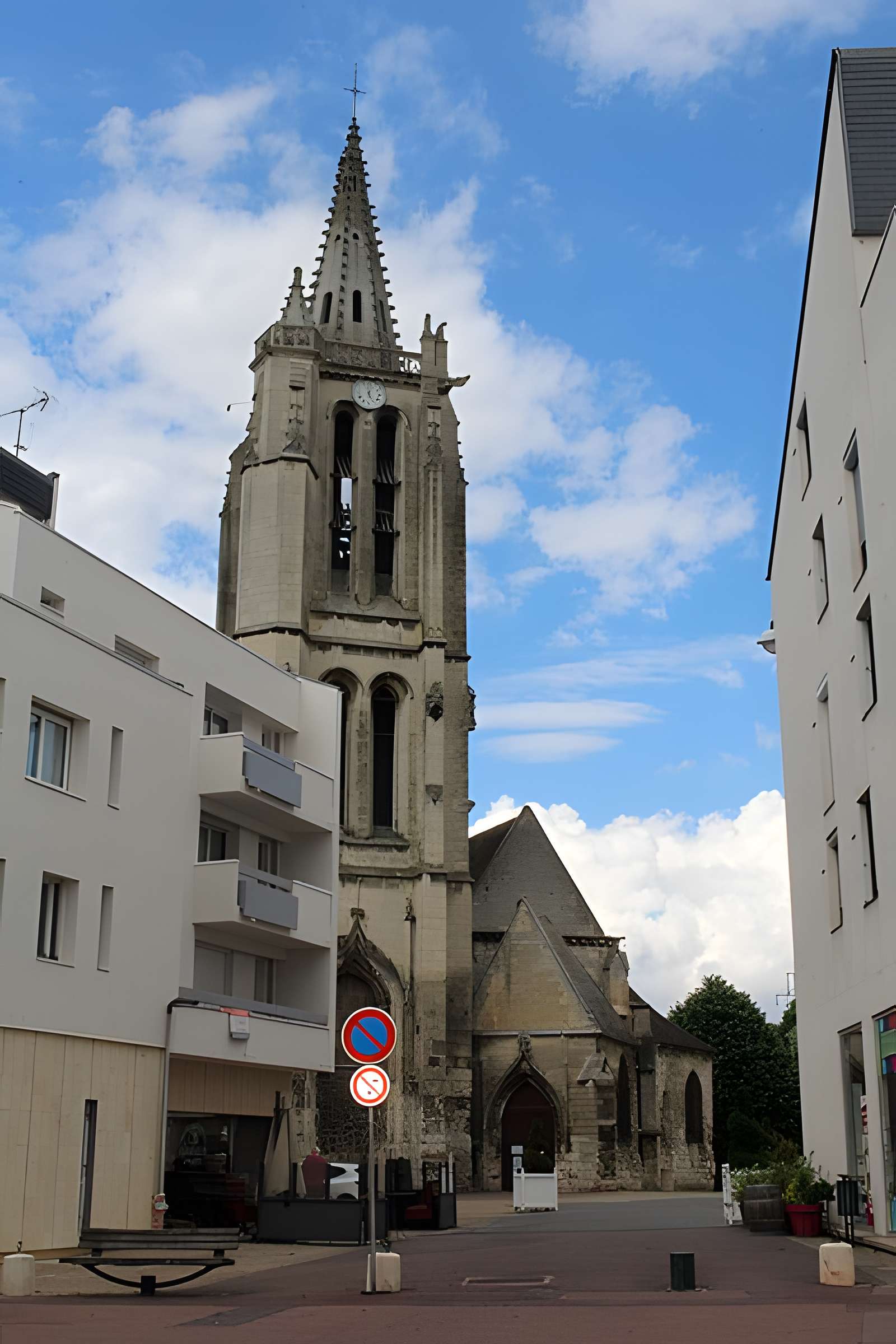 Église Saint-Médard de Creil
