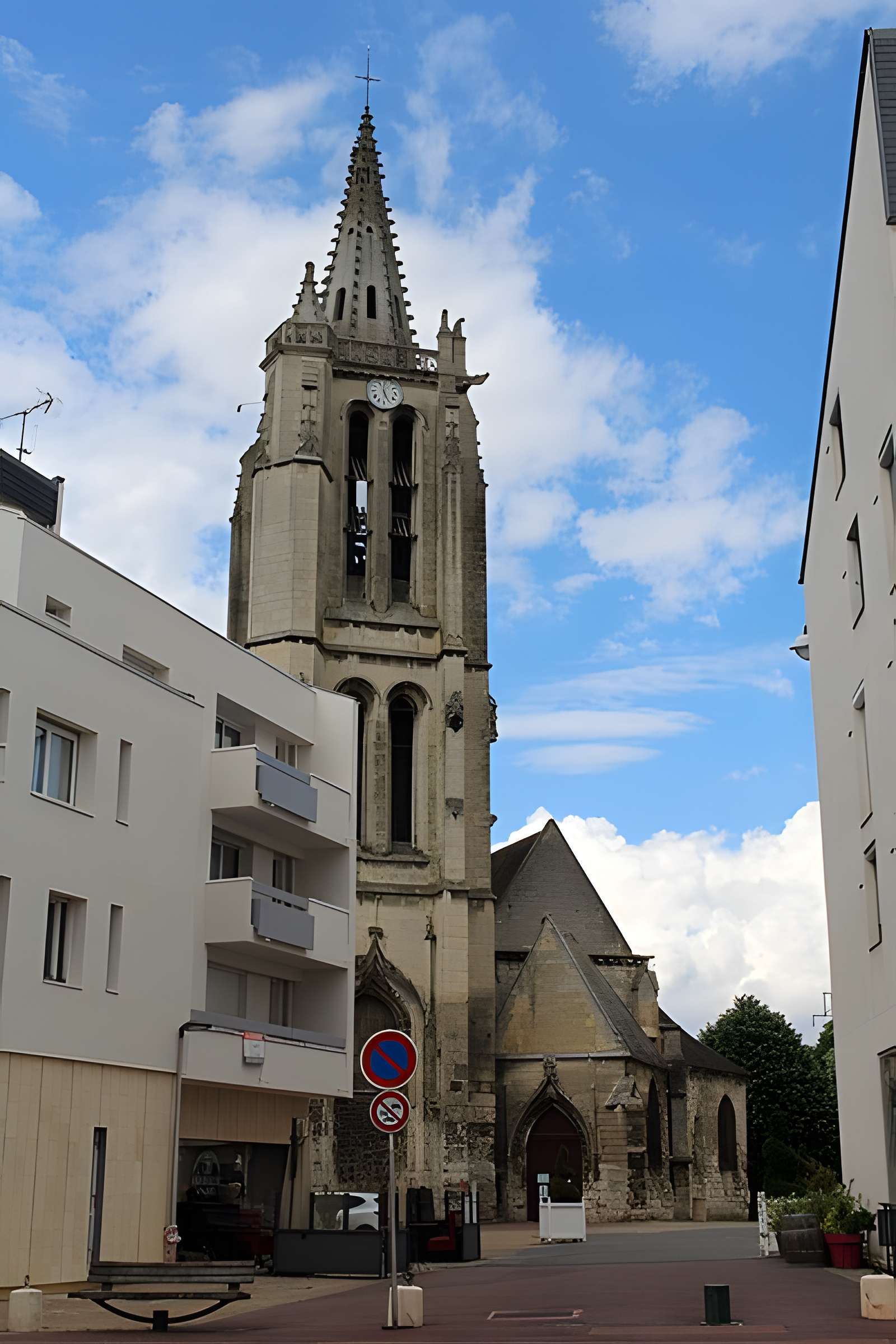 Église Saint-Médard de Creil