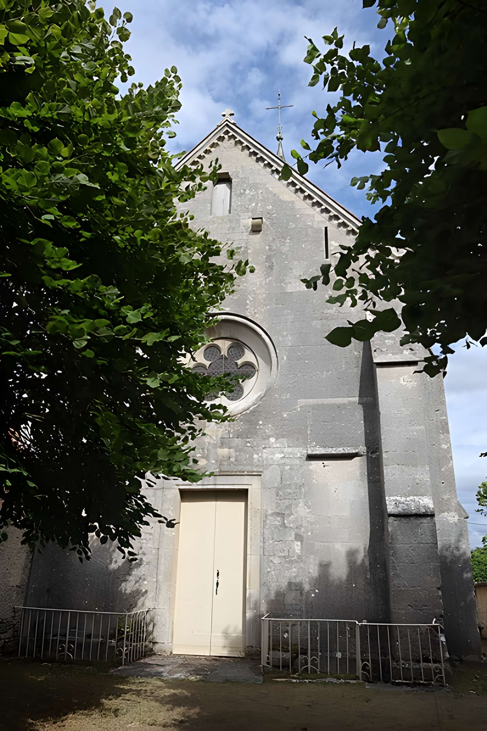Eglise Saint-Pierre-ès-Liens d'Arbot