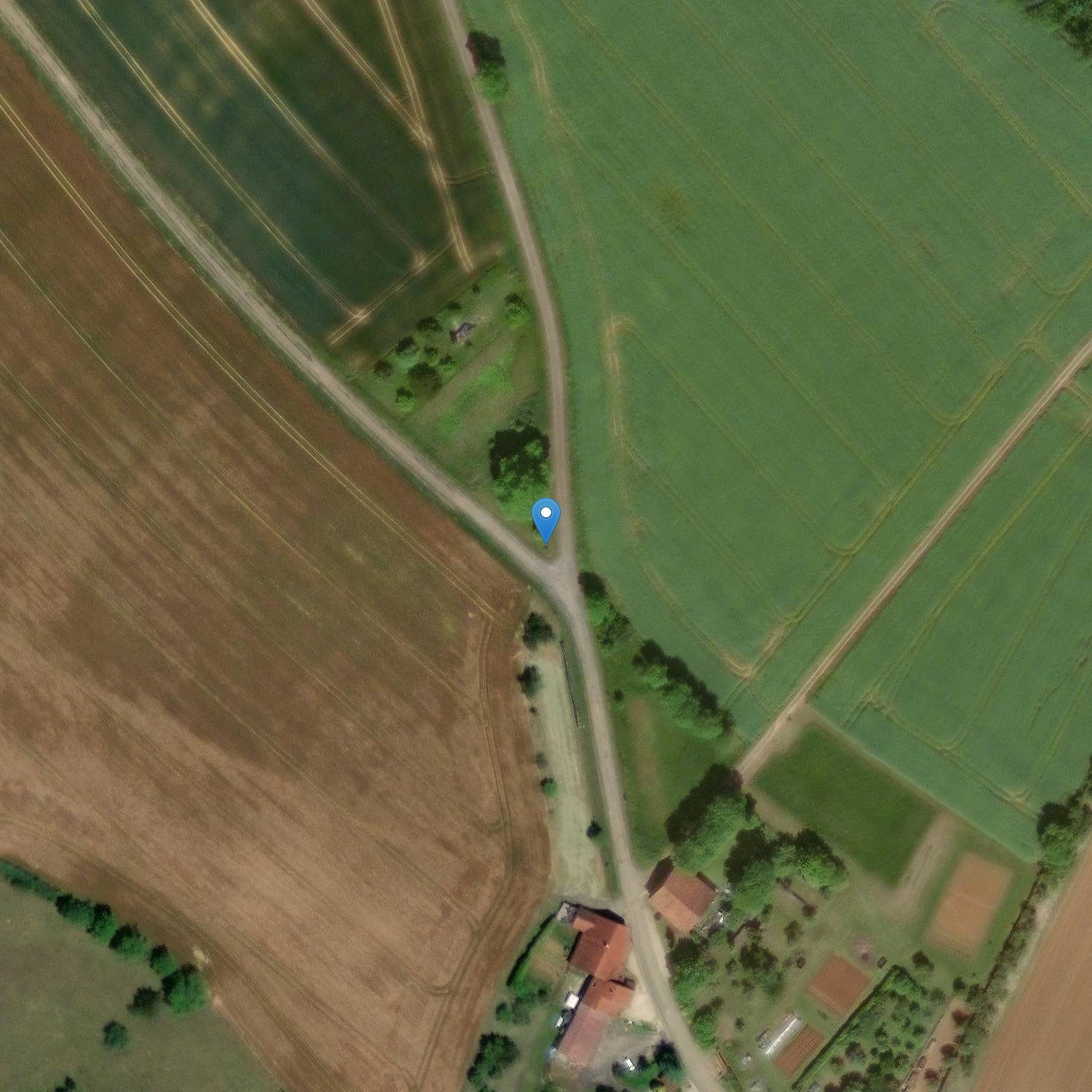 Photo de LeucheyとPrangey道路の交差点を渡る