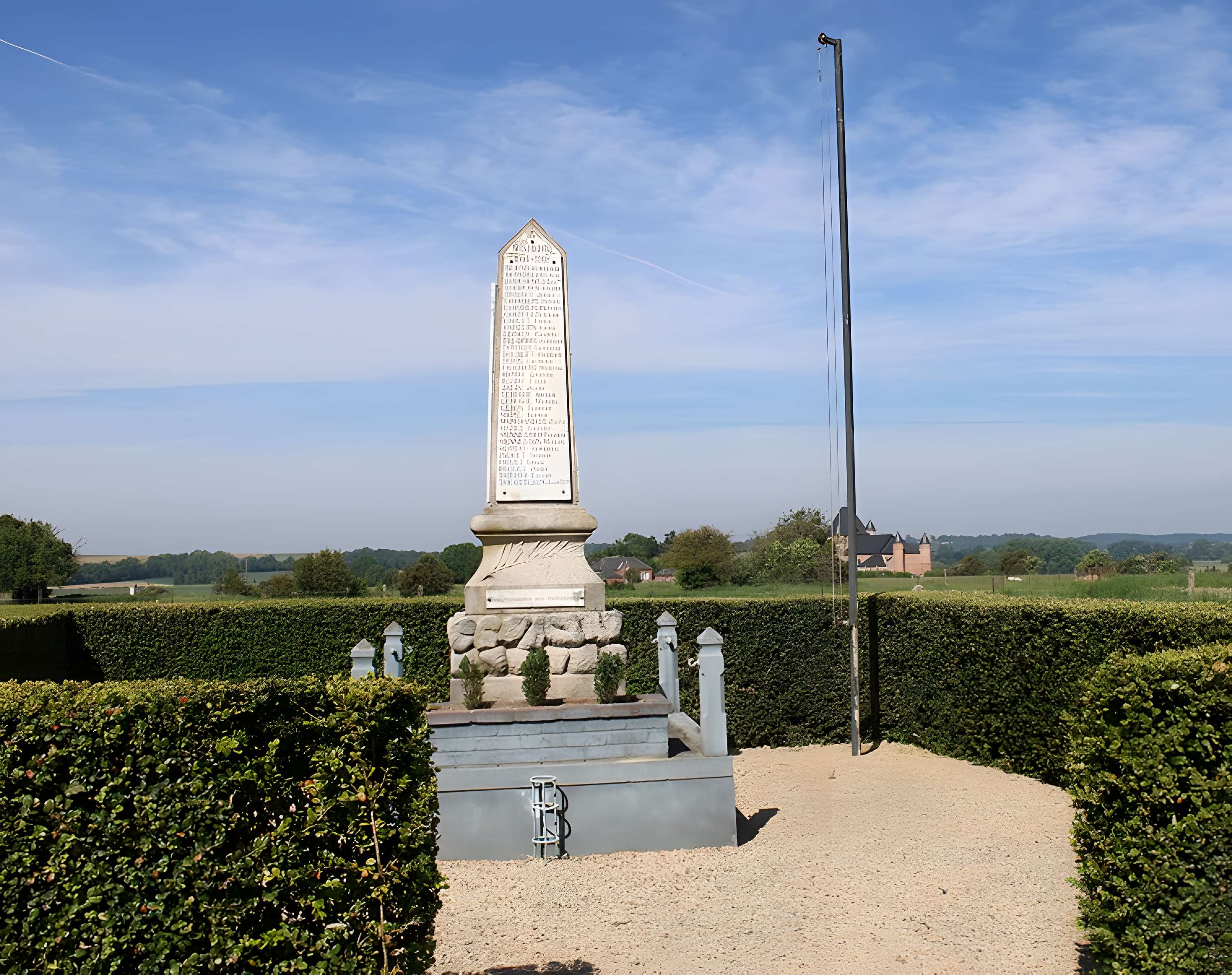 Église Saint-Médard de Flavigny-le-Grand-et-Beaurain