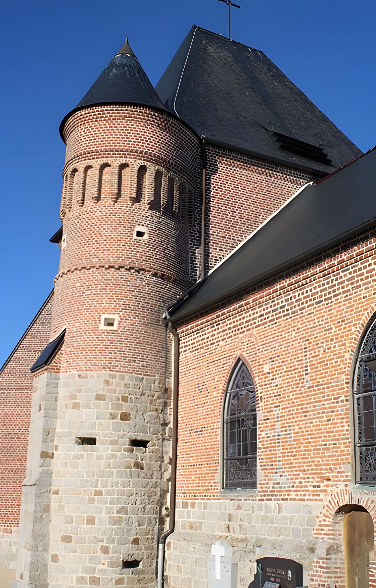 Église Saint-Médard de Flavigny-le-Grand-et-Beaurain