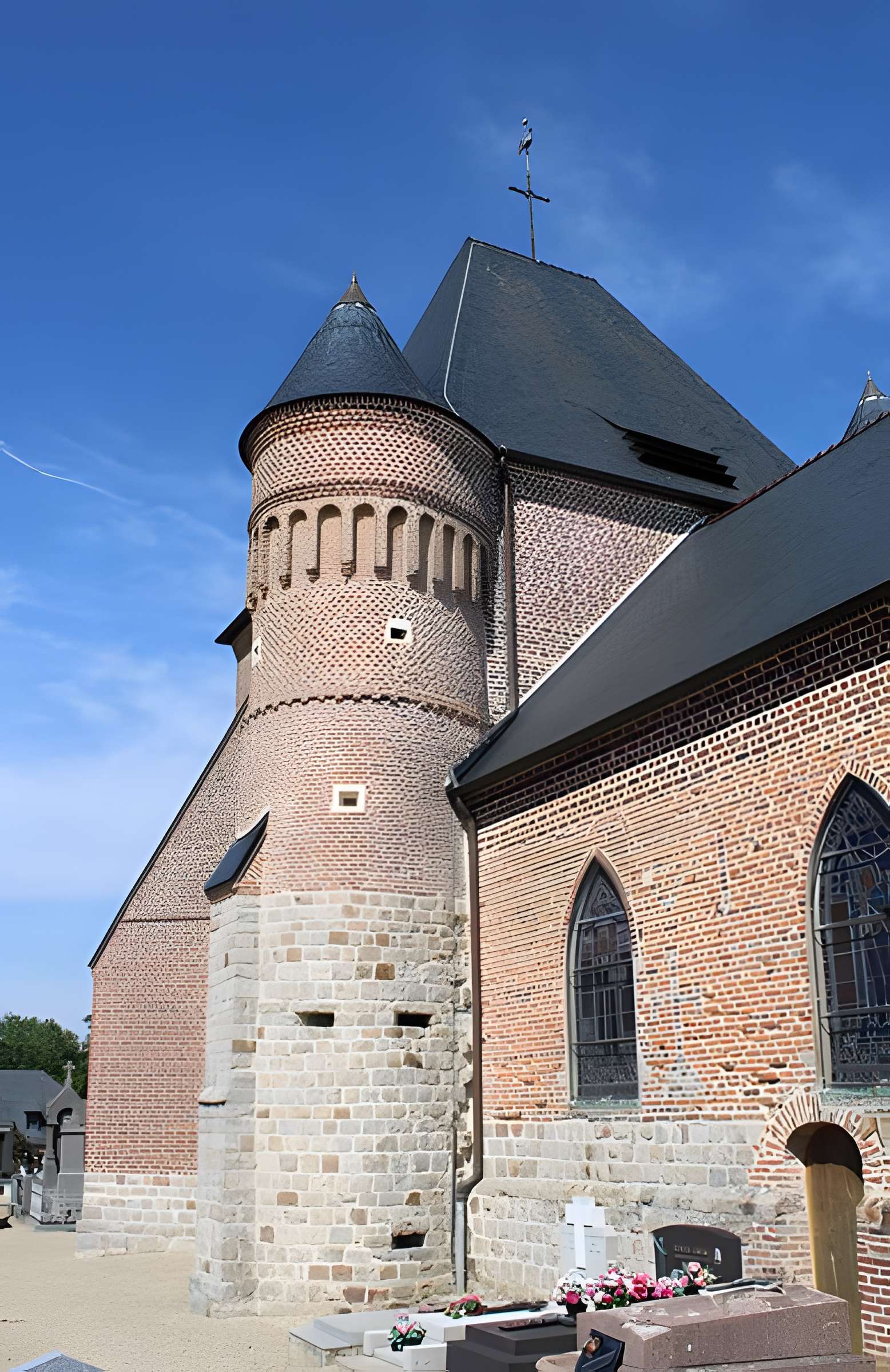 Église Saint-Médard de Flavigny-le-Grand-et-Beaurain