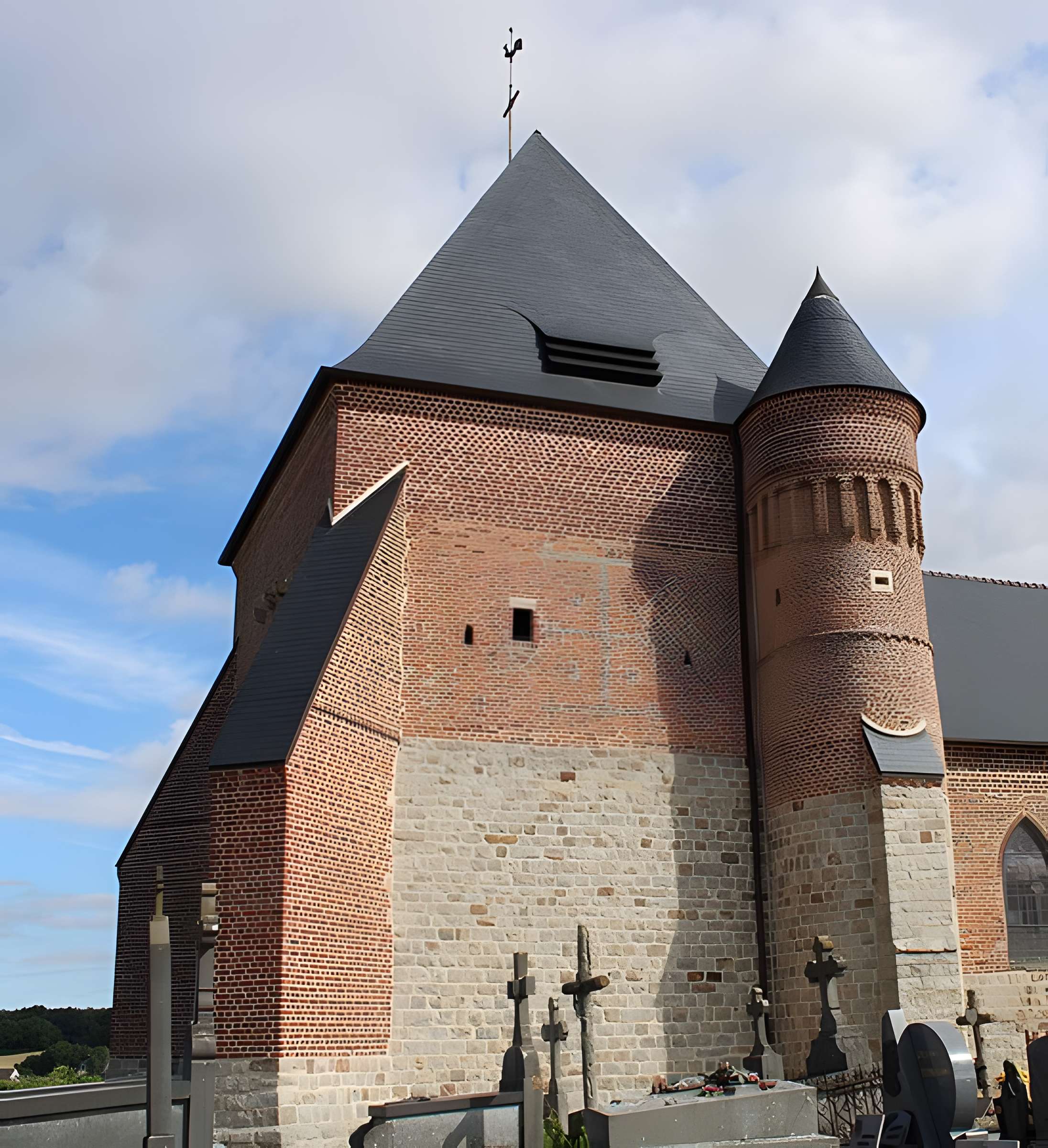 Église Saint-Médard de Flavigny-le-Grand-et-Beaurain