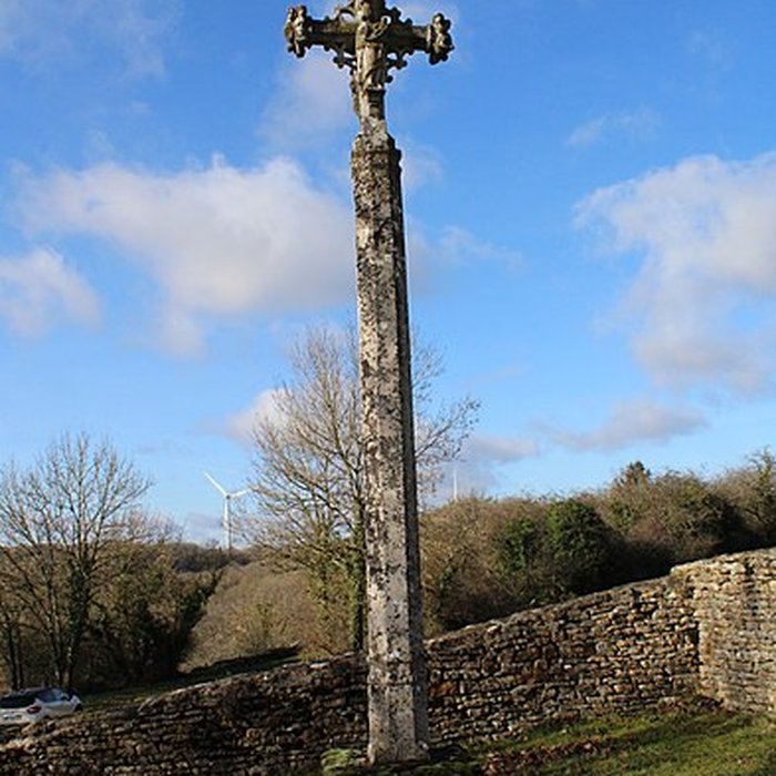 Photo de Croix du 15s située dans le cimetière