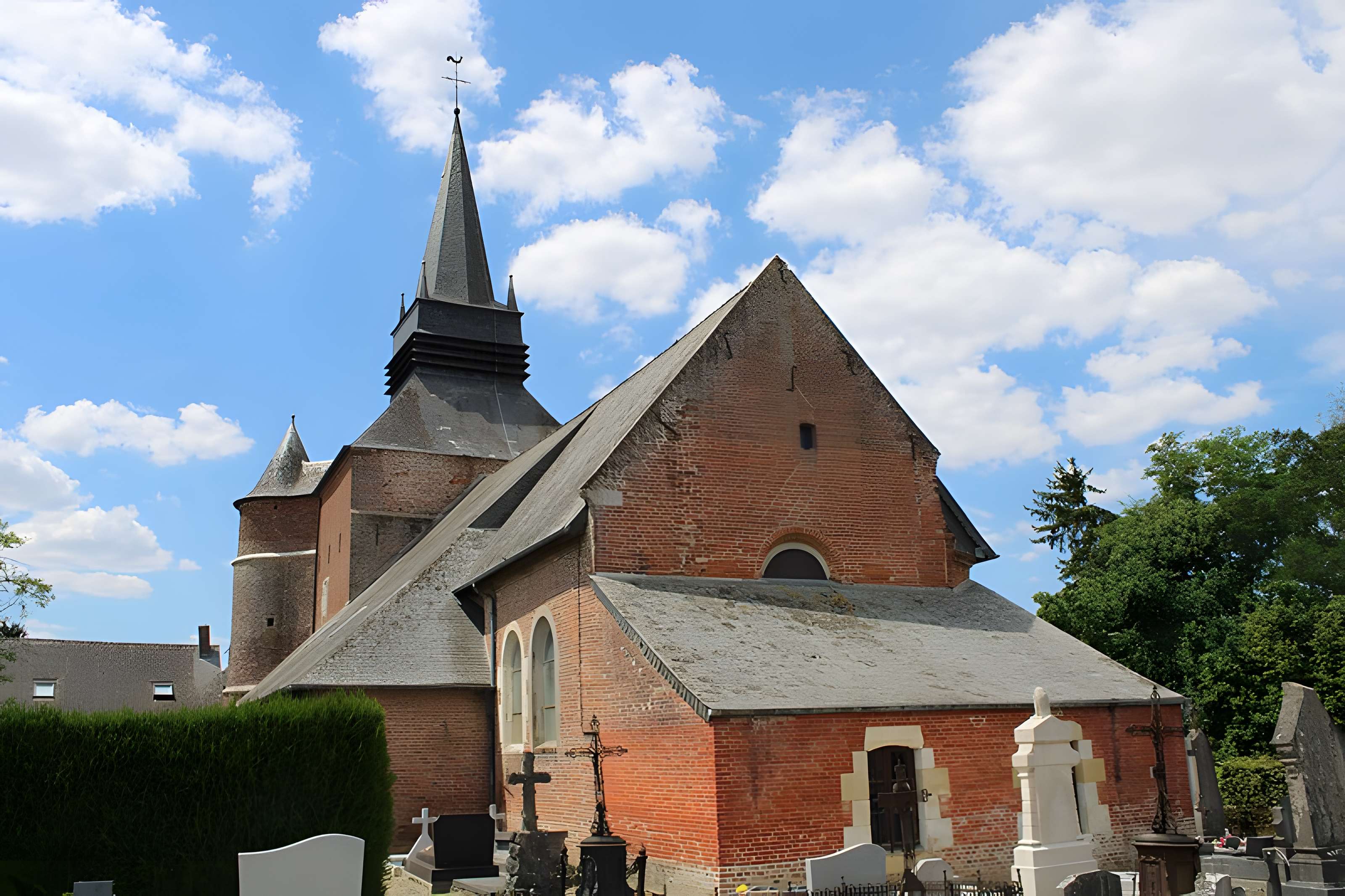 Église Saint-Médard de Parfondeval