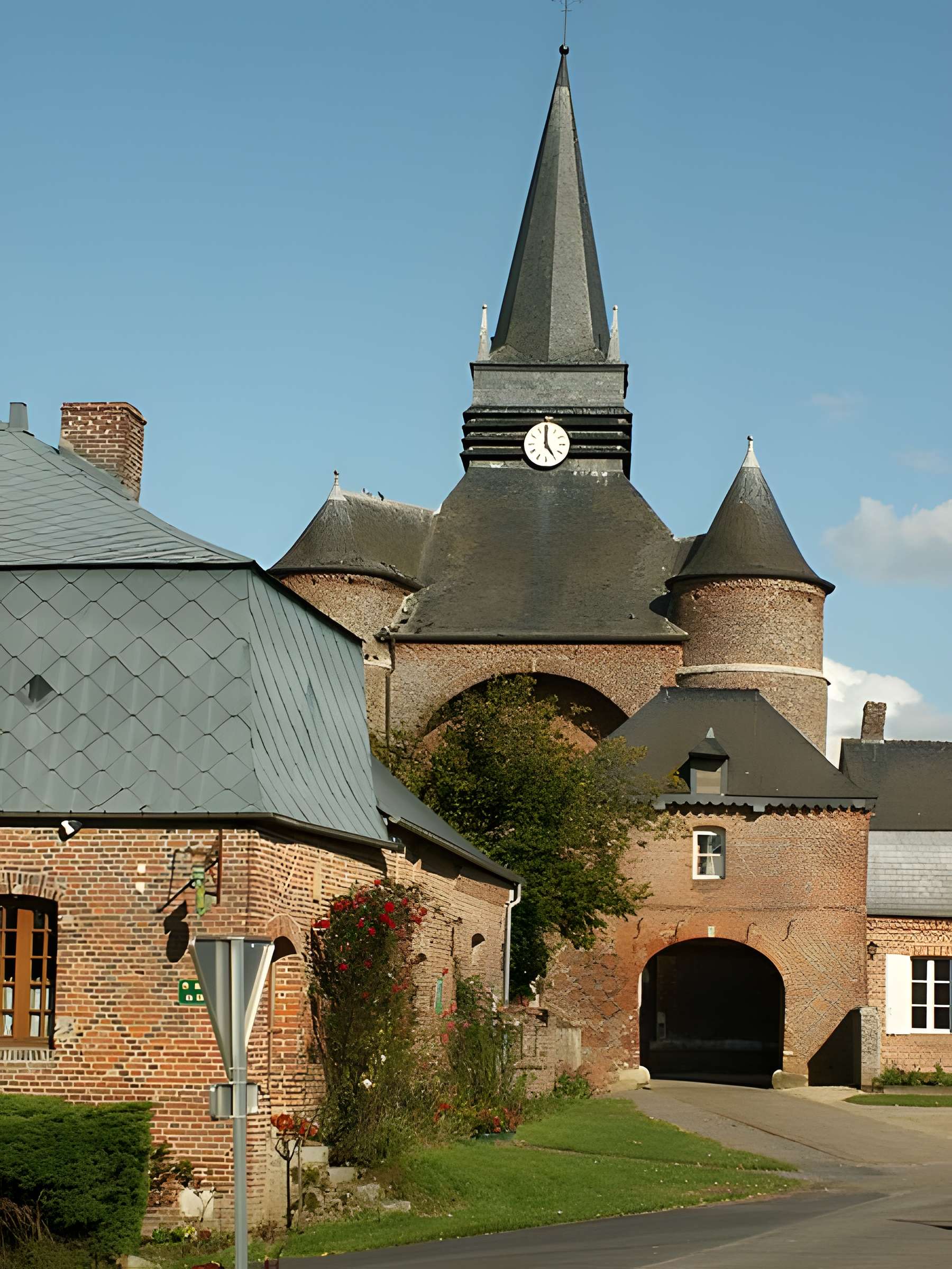 Église Saint-Médard de Parfondeval