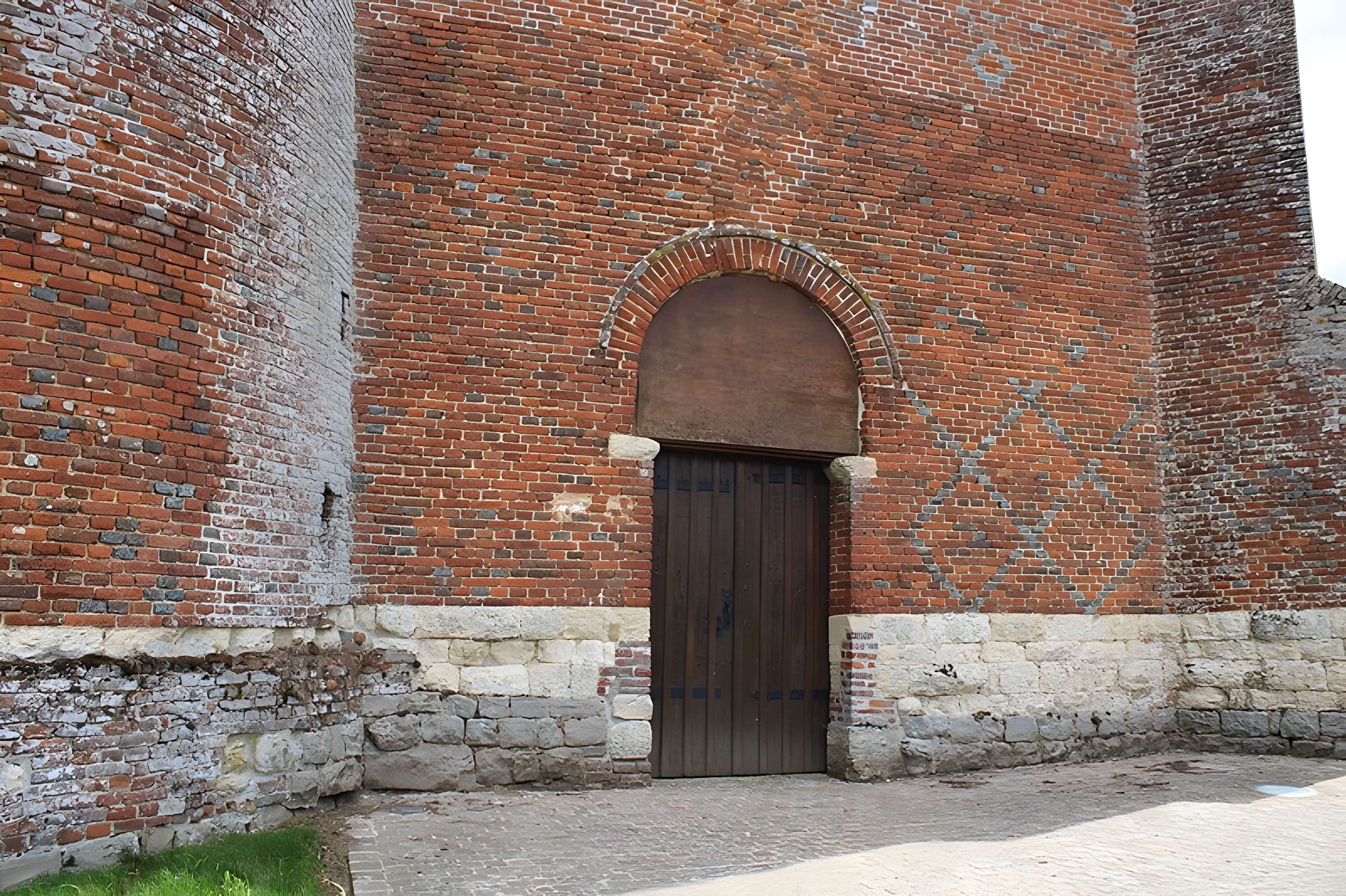 Église Saint-Médard de Prisces