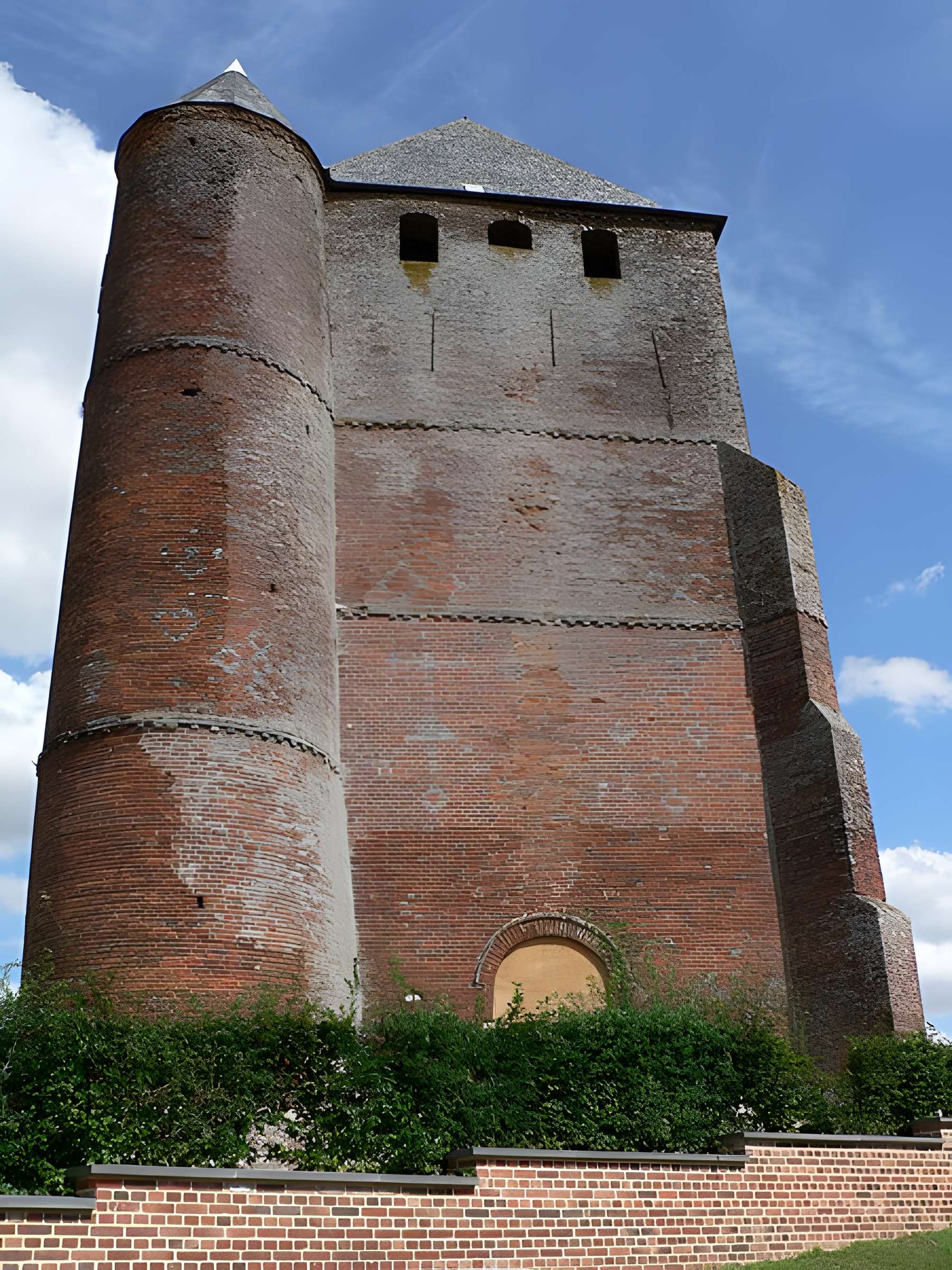 Église Saint-Médard de Prisces
