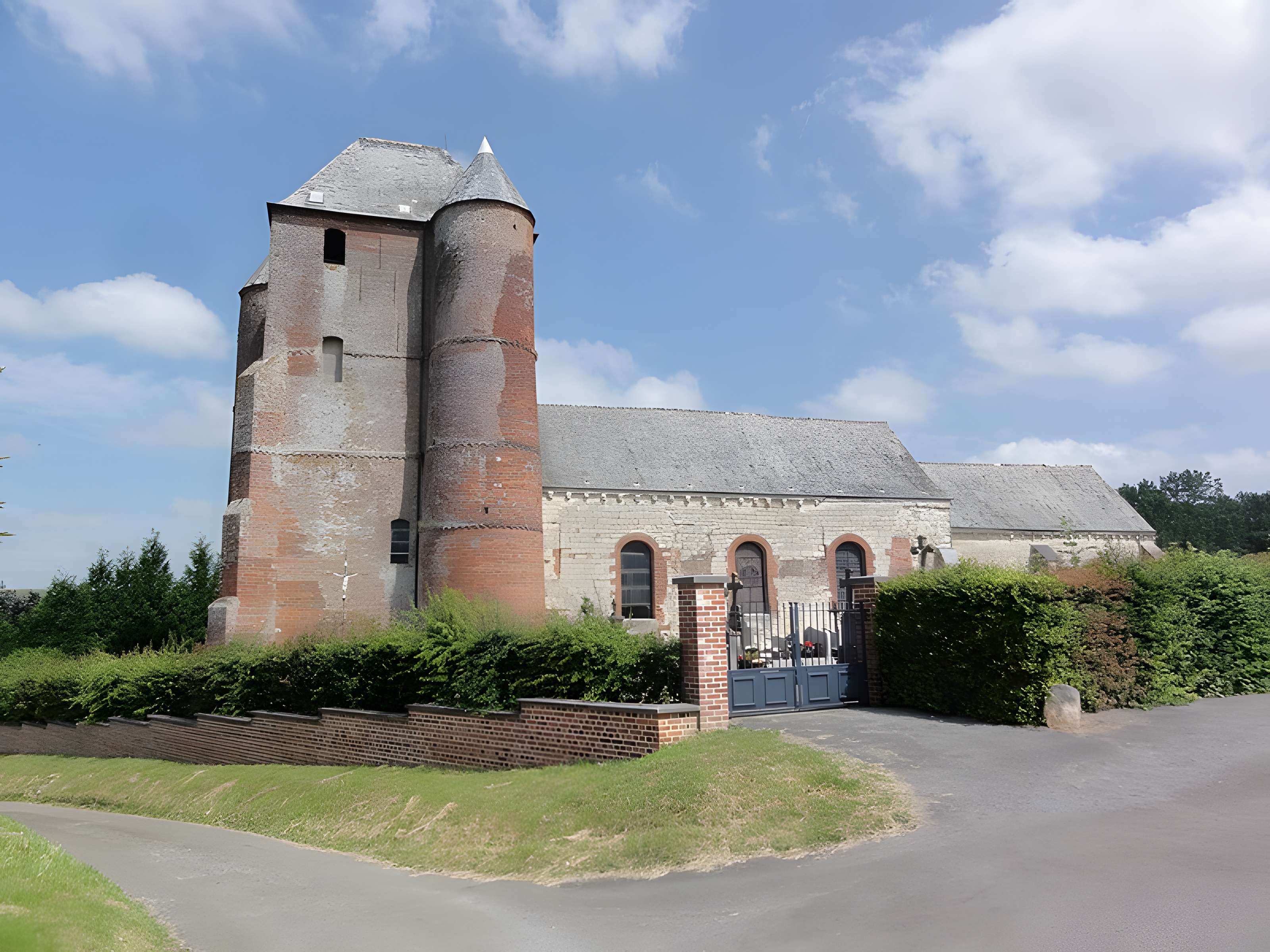 Église Saint-Médard de Prisces