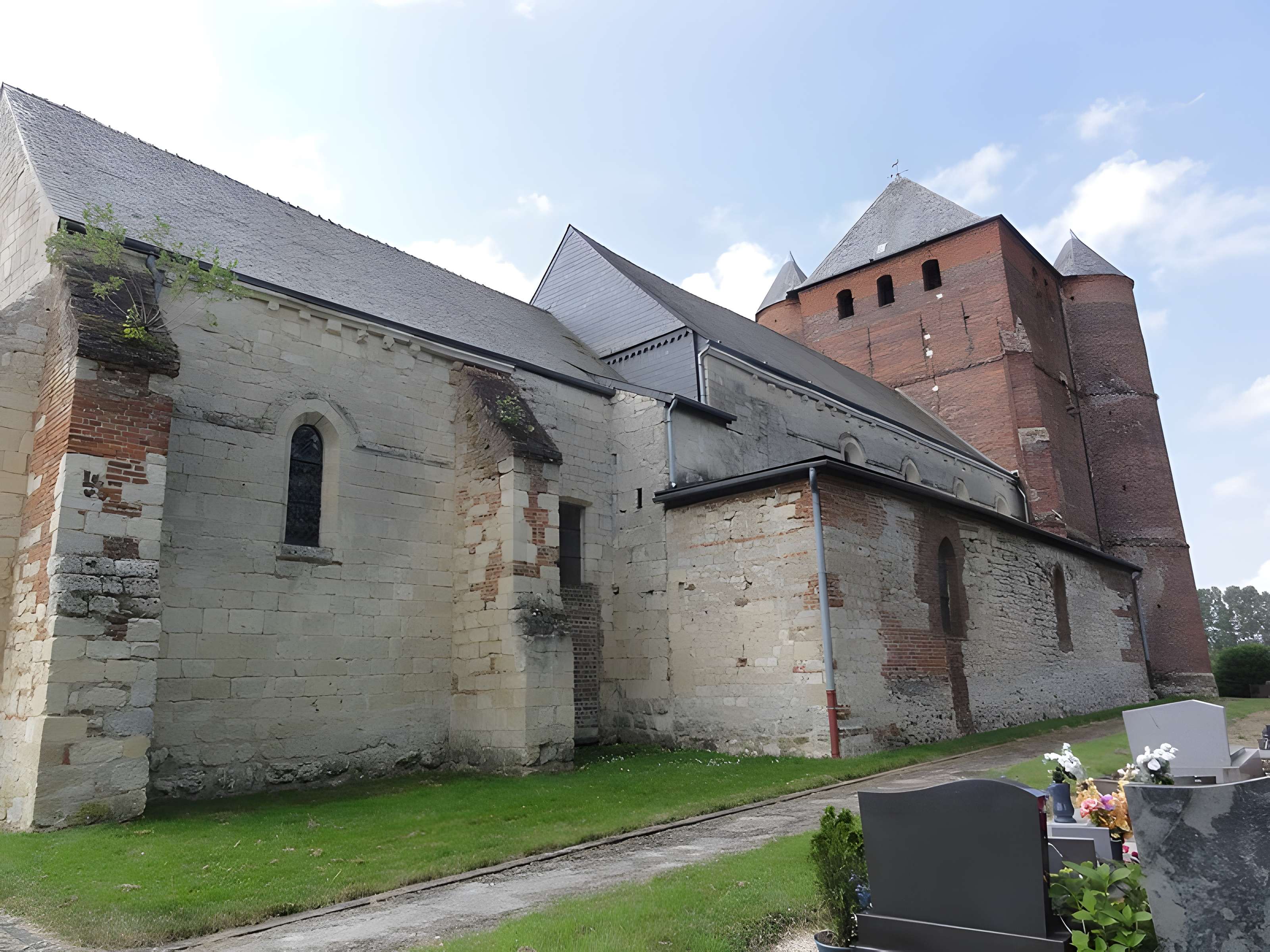 Église Saint-Médard de Prisces
