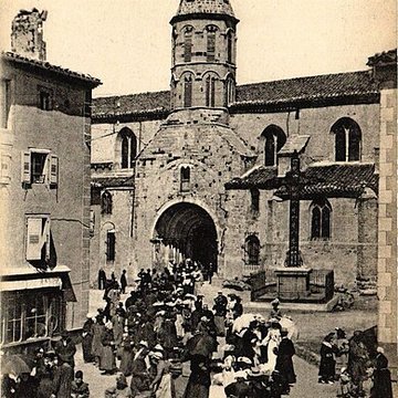 Église Saint-Médard de Saugues