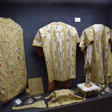 Église Saint-Médard de Saugues