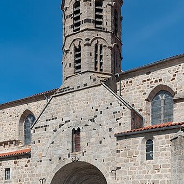 Église Saint-Médard de Saugues