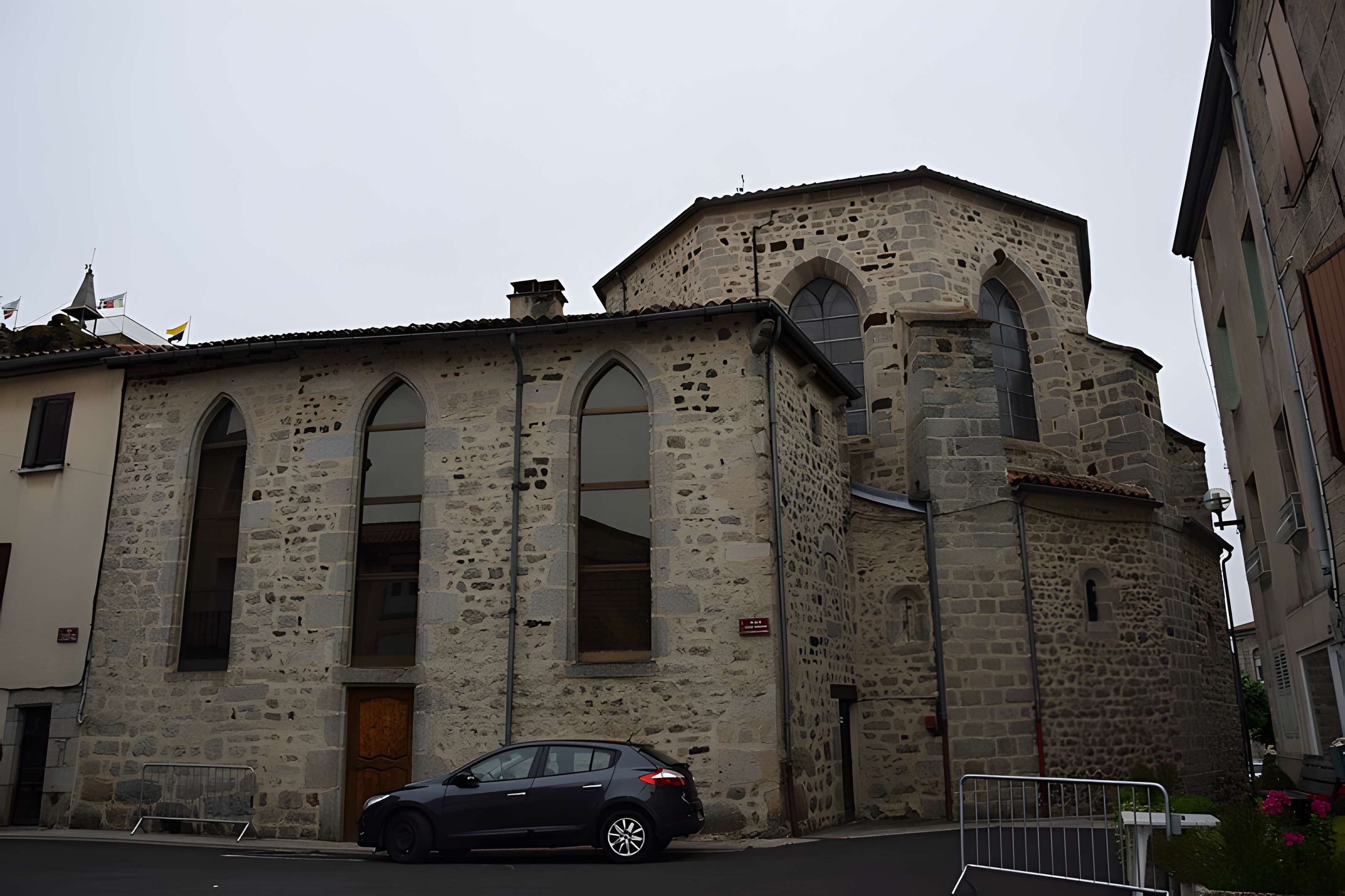 Église Saint-Médard de Saugues