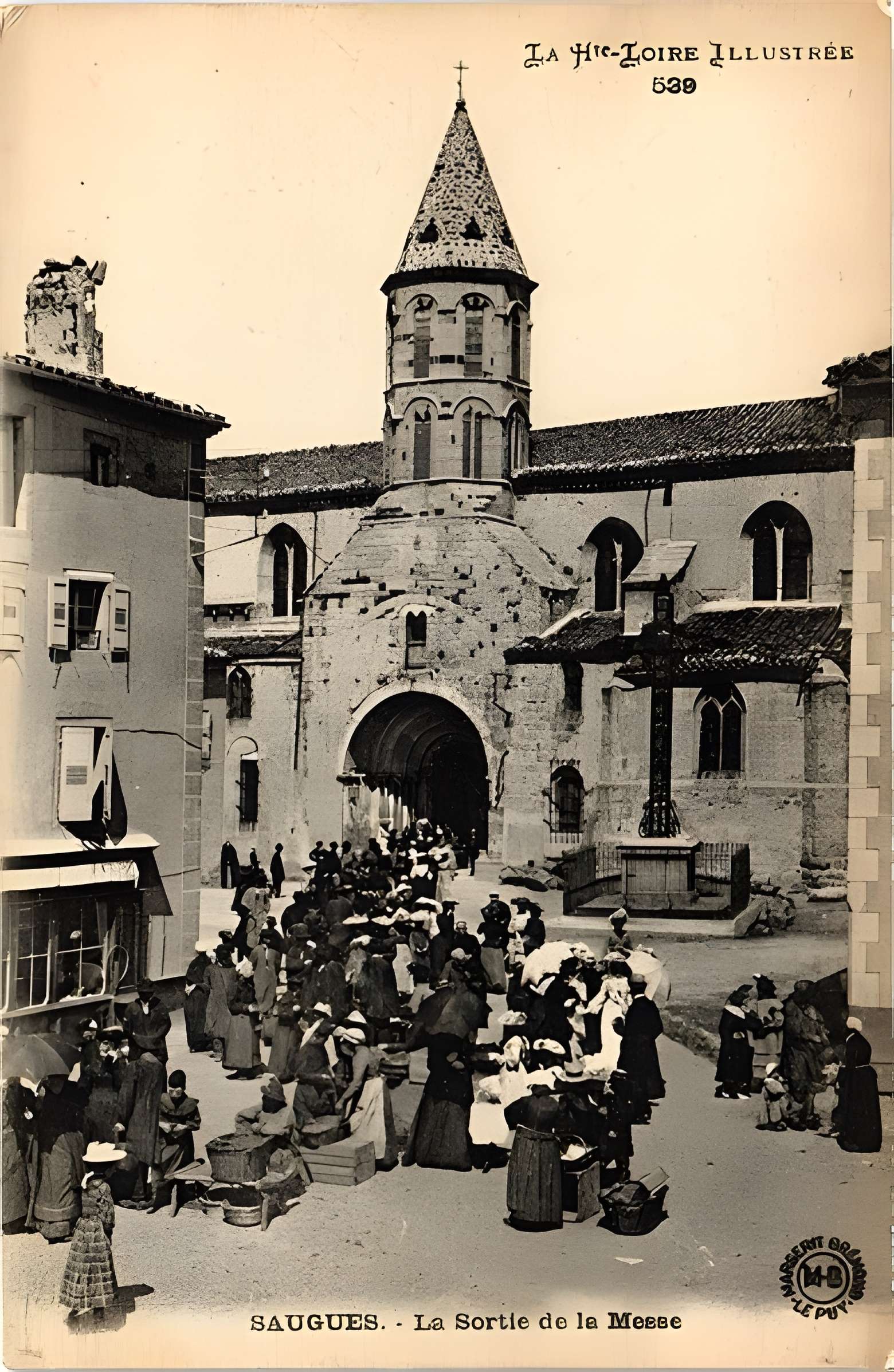 Église Saint-Médard de Saugues