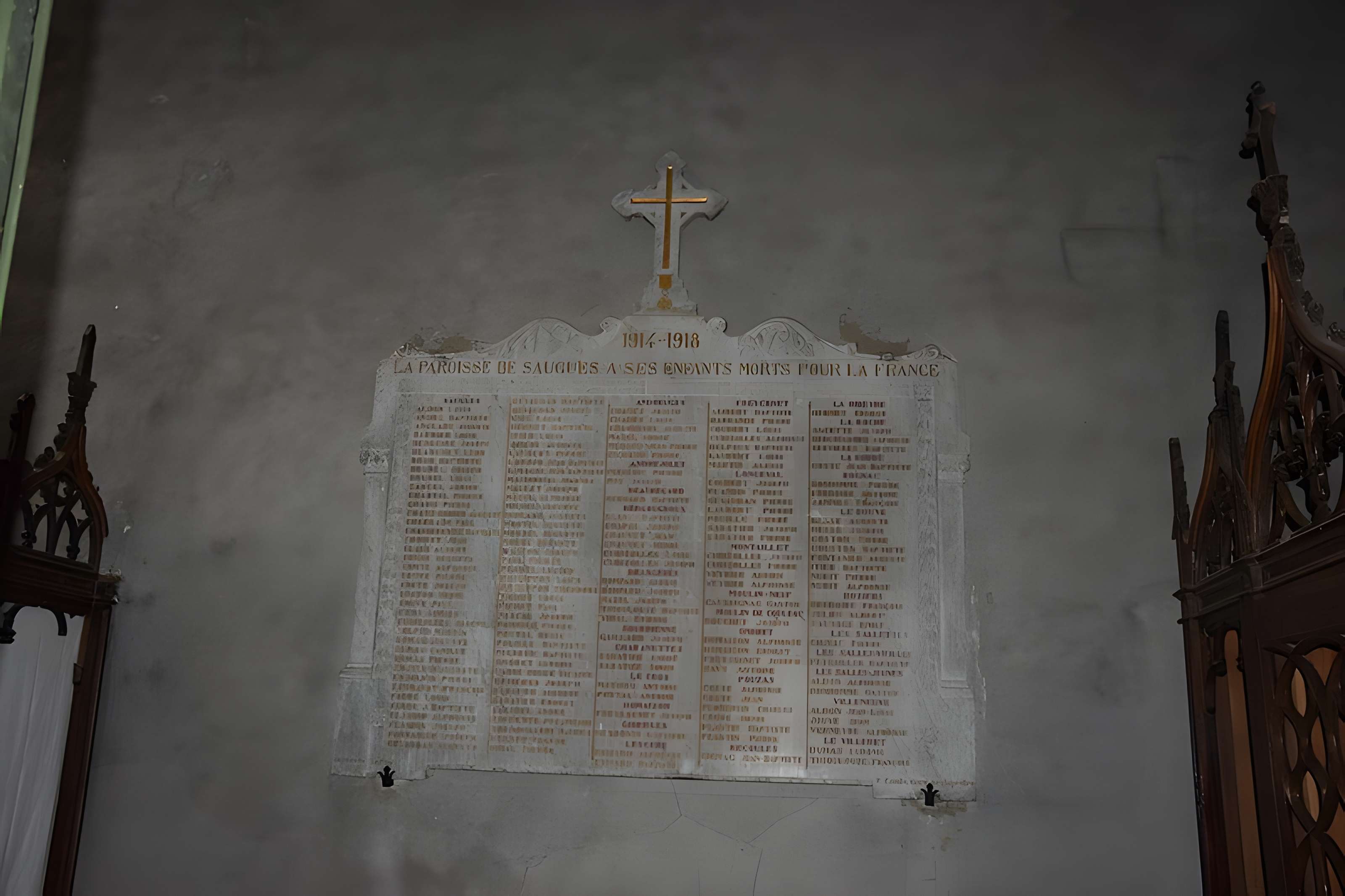 Église Saint-Médard de Saugues