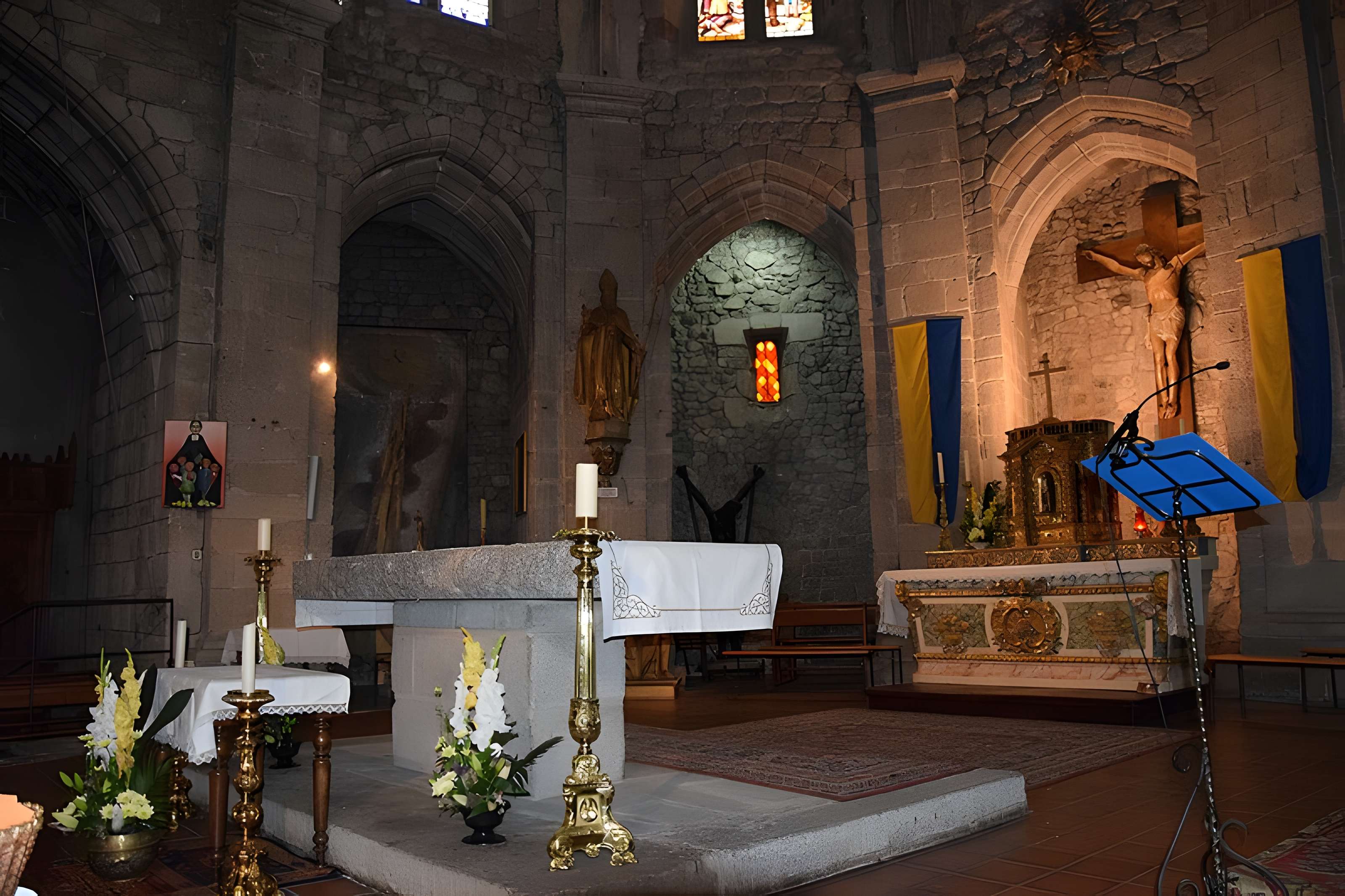 Église Saint-Médard de Saugues