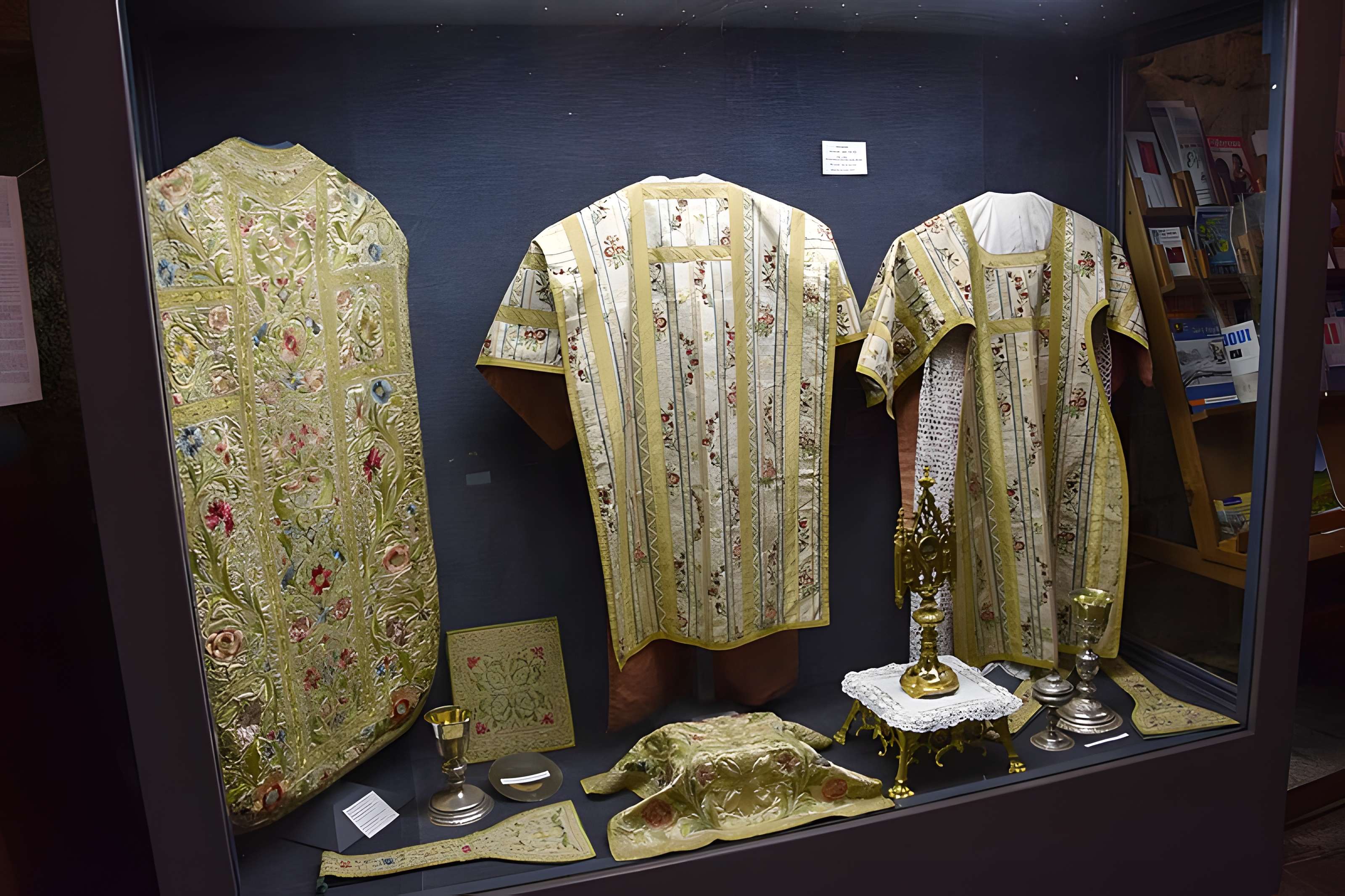 Église Saint-Médard de Saugues