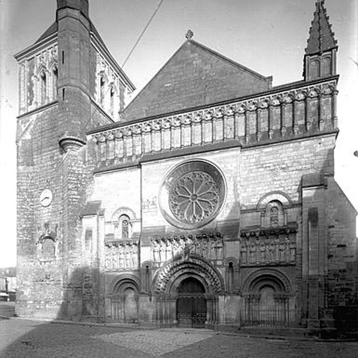 Photo de Église Saint-Médard de Thouars