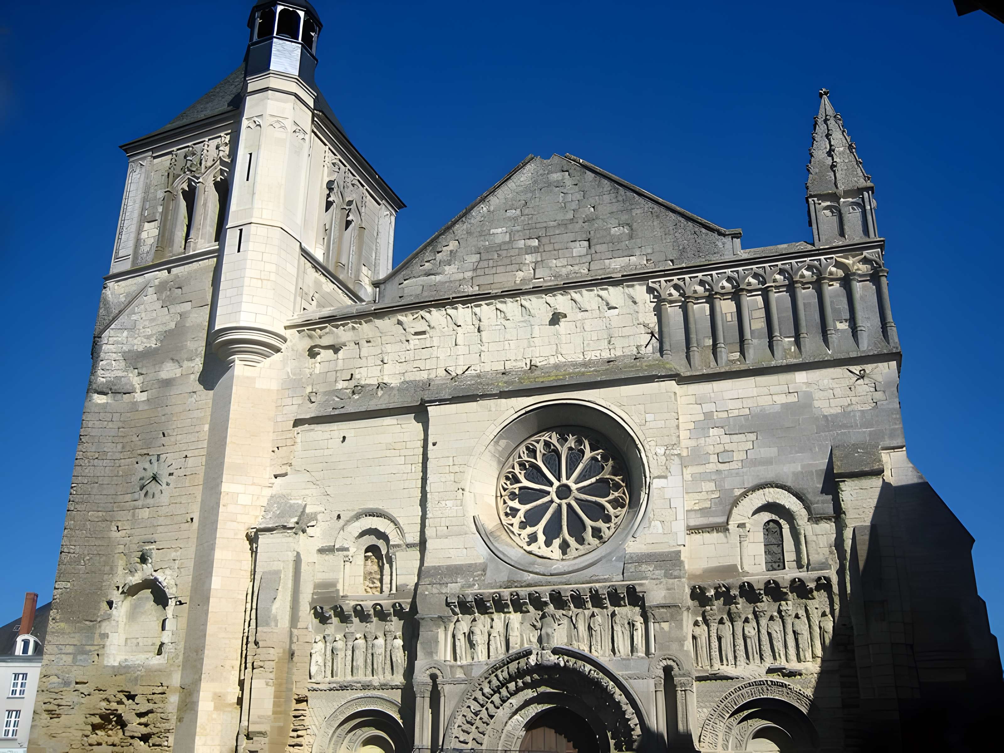Église Saint-Médard de Thouars 