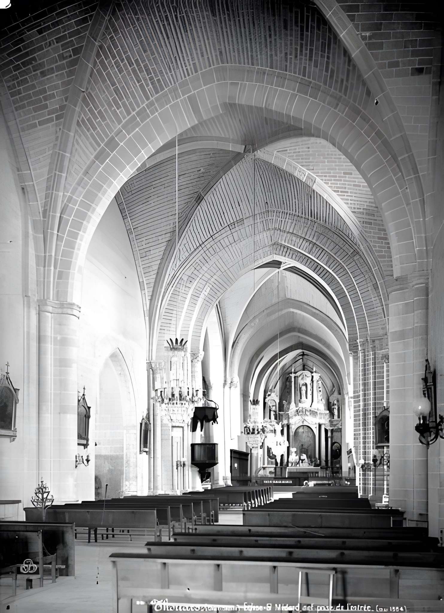 Église Saint-Médard de Thouars