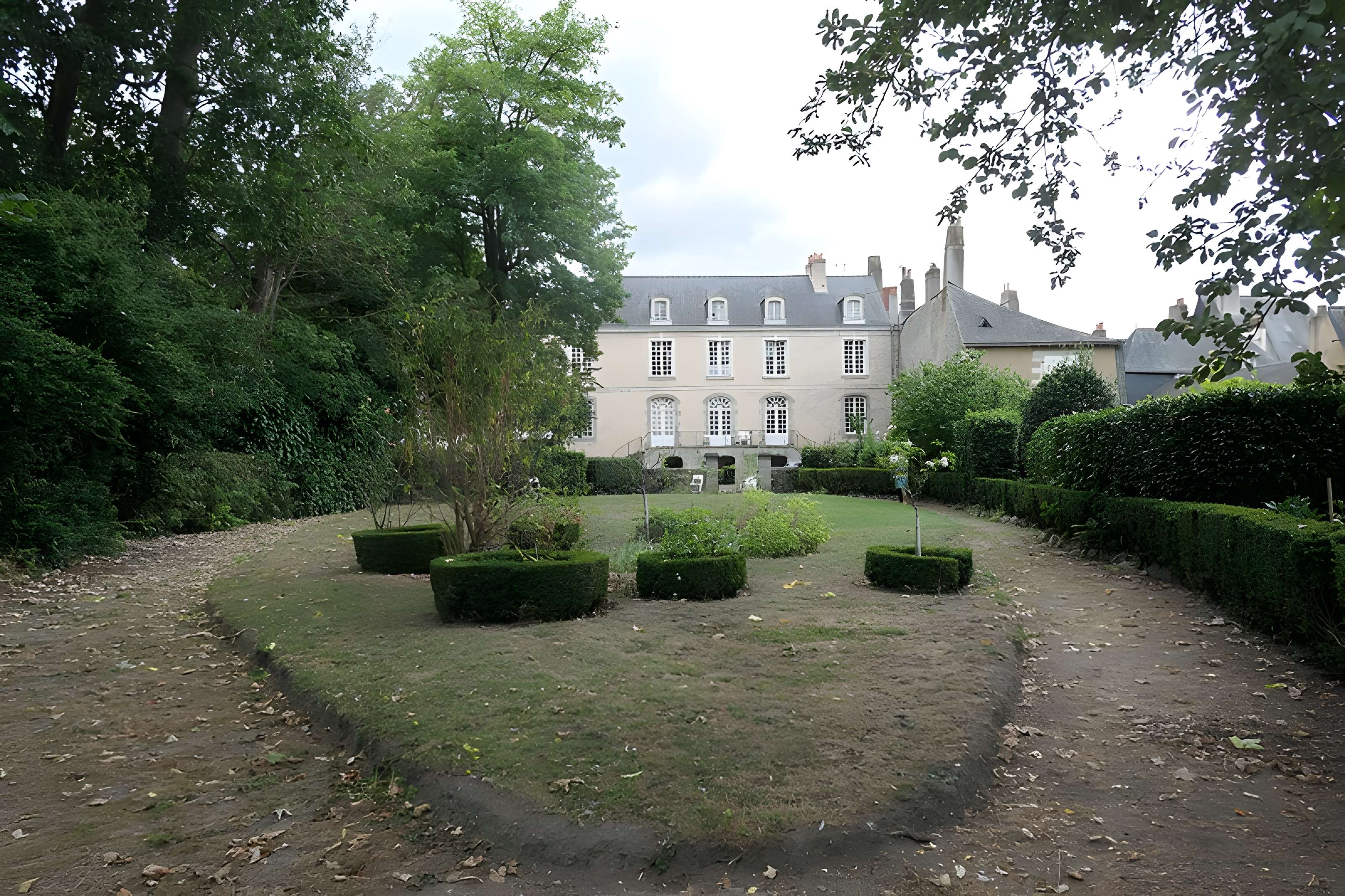 Ancien hôtel de Montfrand, actuellement hôtel de Sèze et de Montfrand