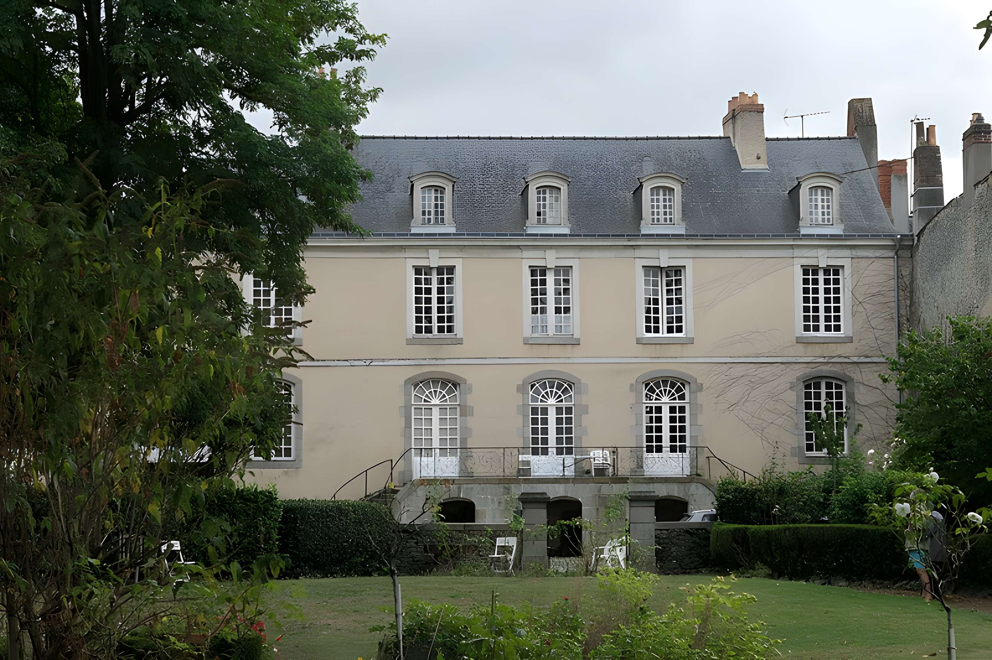 Ancien hôtel de Montfrand, actuellement hôtel de Sèze et de Montfrand