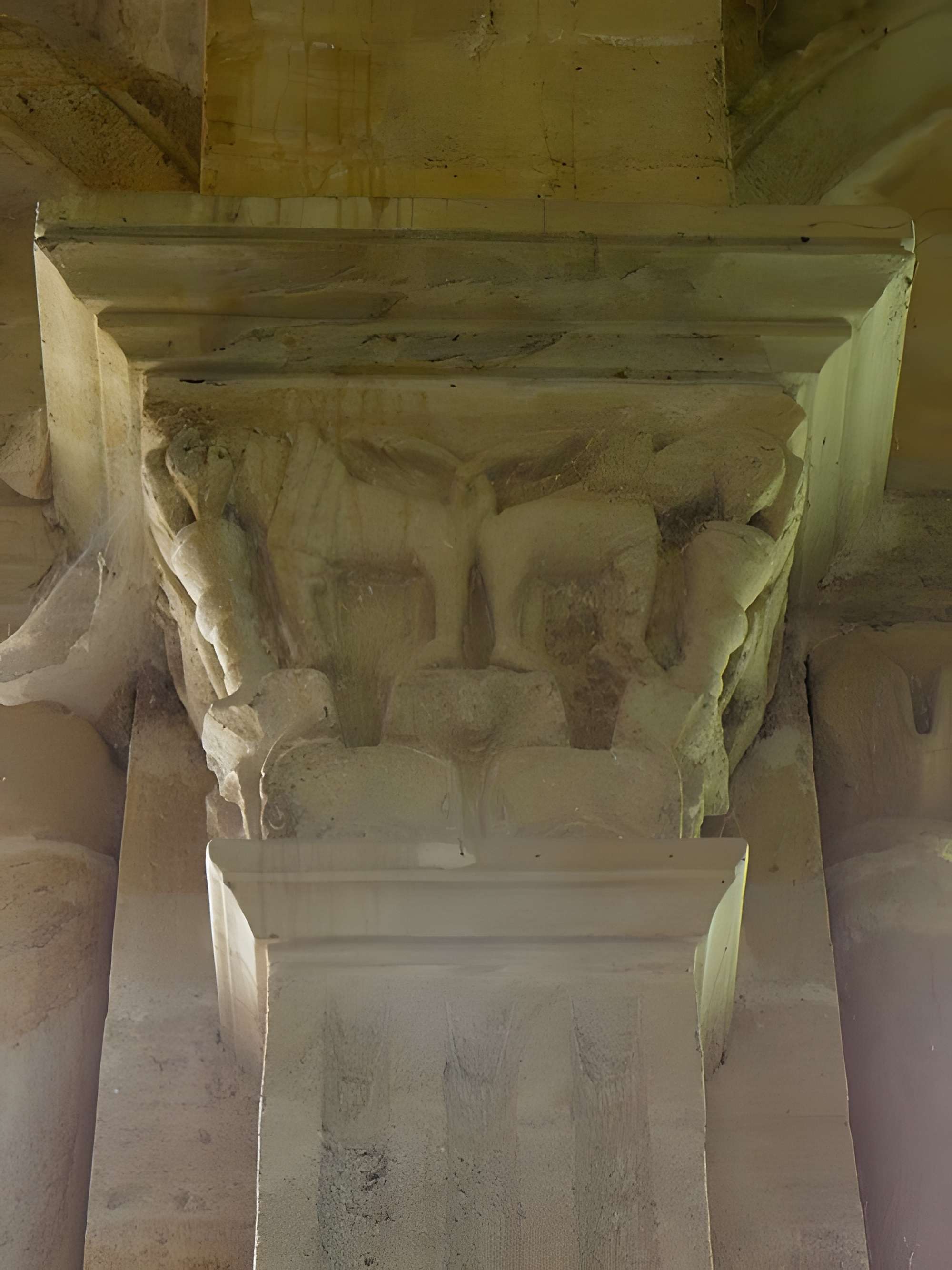 Église Saint-Menoux de Saint-Menoux