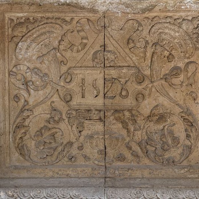 Photo de Église Saint-Michel de Caderousse