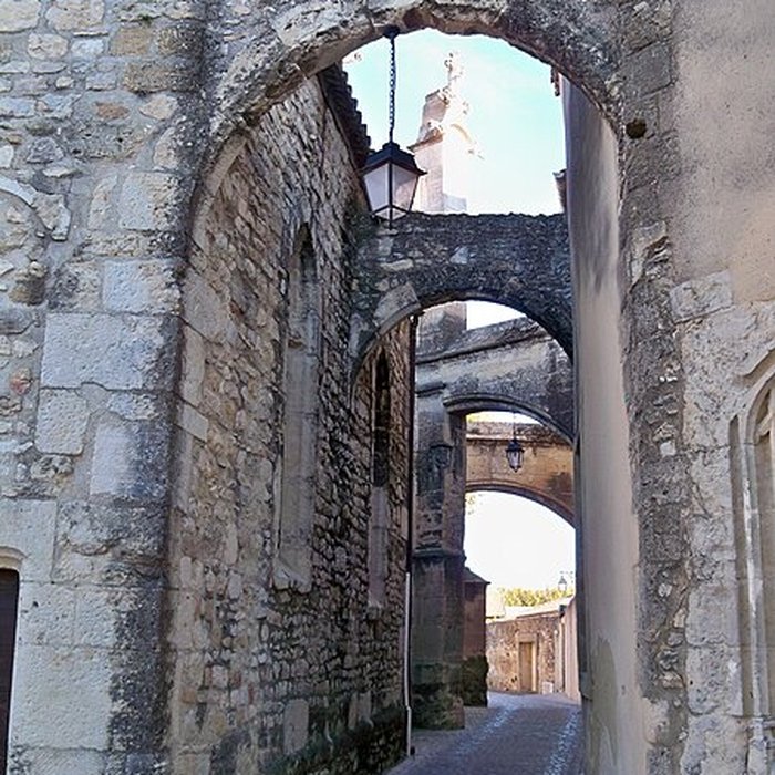 Photo de Église Saint-Michel de Caderousse