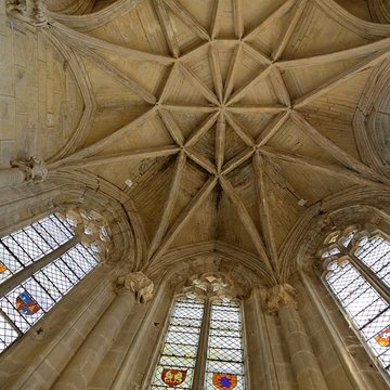 Église Saint-Michel de Caderousse