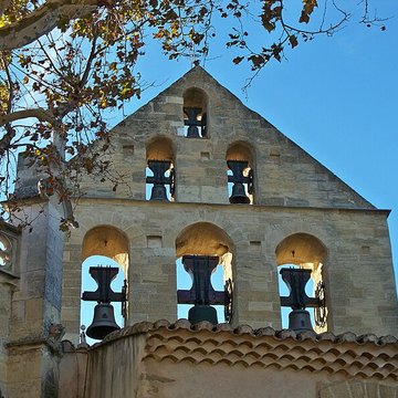 Église Saint-Michel de Caderousse