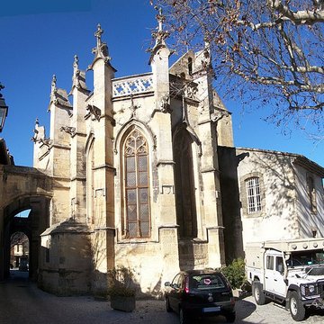 Église Saint-Michel de Caderousse