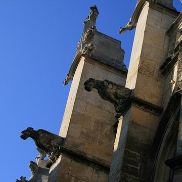 Église Saint-Michel de Caderousse