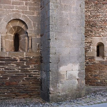 Église Saint-Michel de Castelnau-Pégayrols