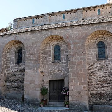 Église Saint-Michel de Castelnau-Pégayrols