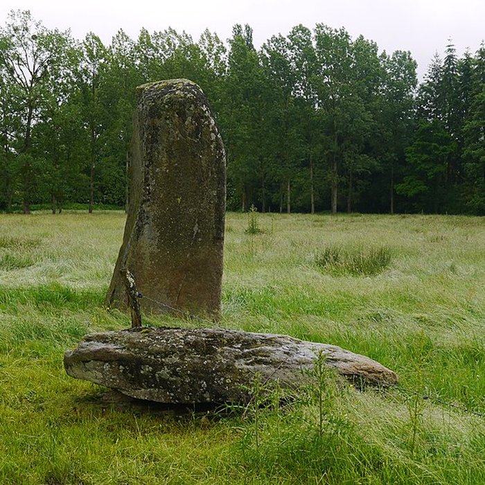 Photo de Menhir dit La Pierre au Diable